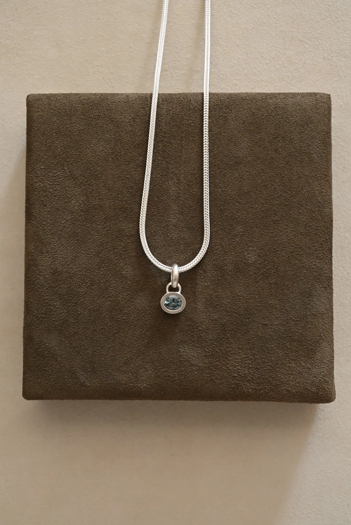 DE-Teal-Sapphire-1.jpg