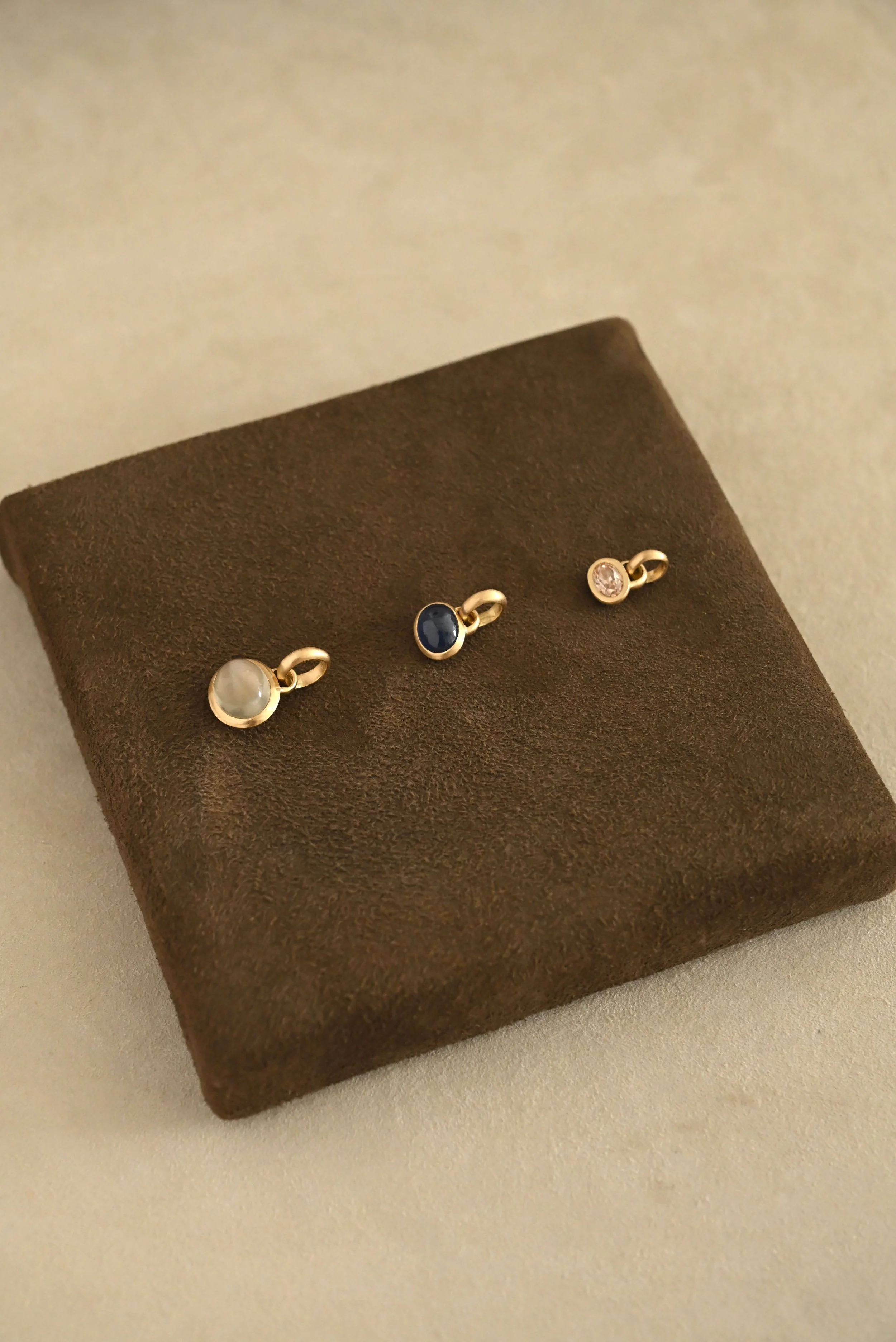 Dunton-Ellerkamp-Assorted-Gold-Pendants-Fall-2026-2.jpg