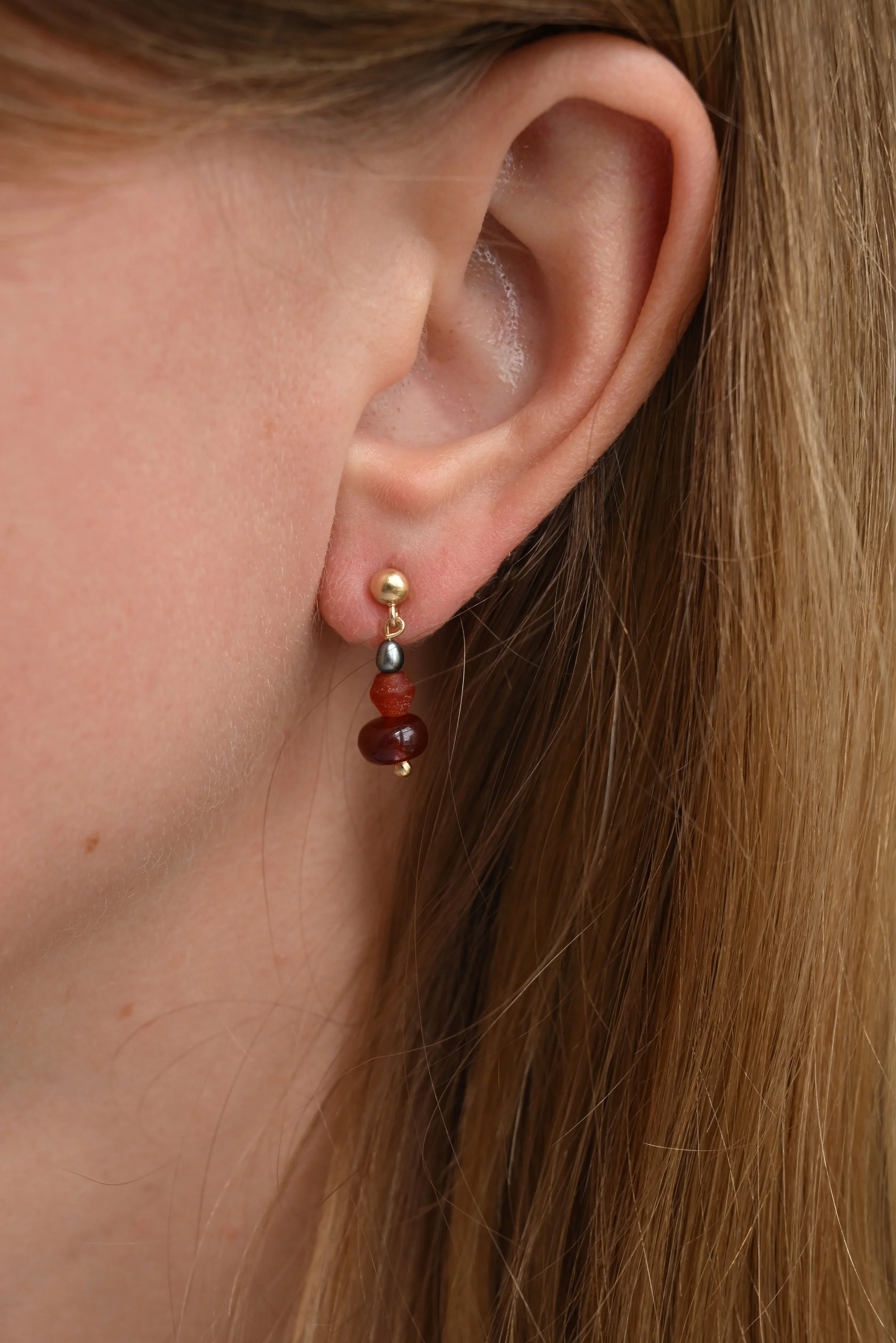 Dunton-Ellerkamp-Fall-Capsule-Collection-2026-Carnelian-Citrine-Talisman-Earrings.jpg