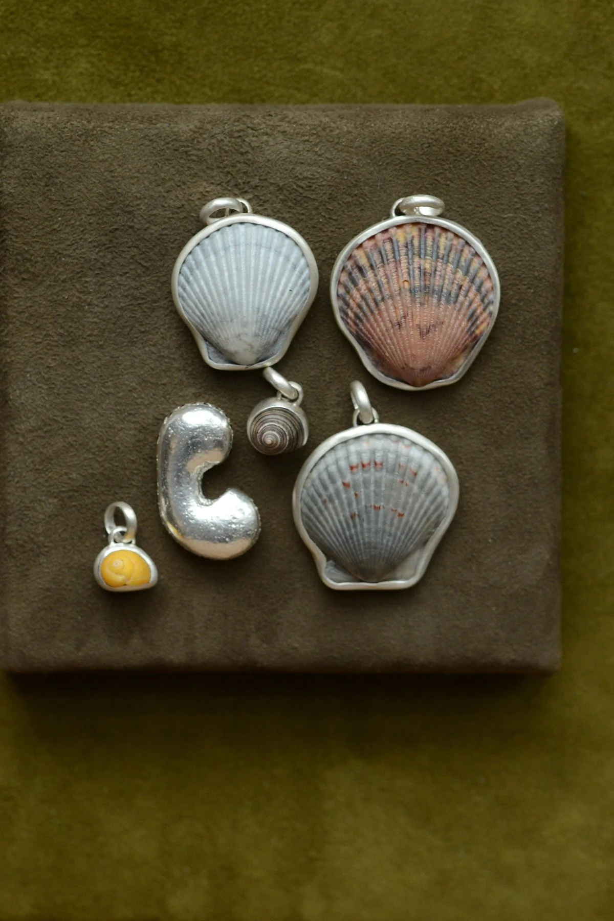 Dunton_Ellerkamp_Shell_Pendant_15.jpg