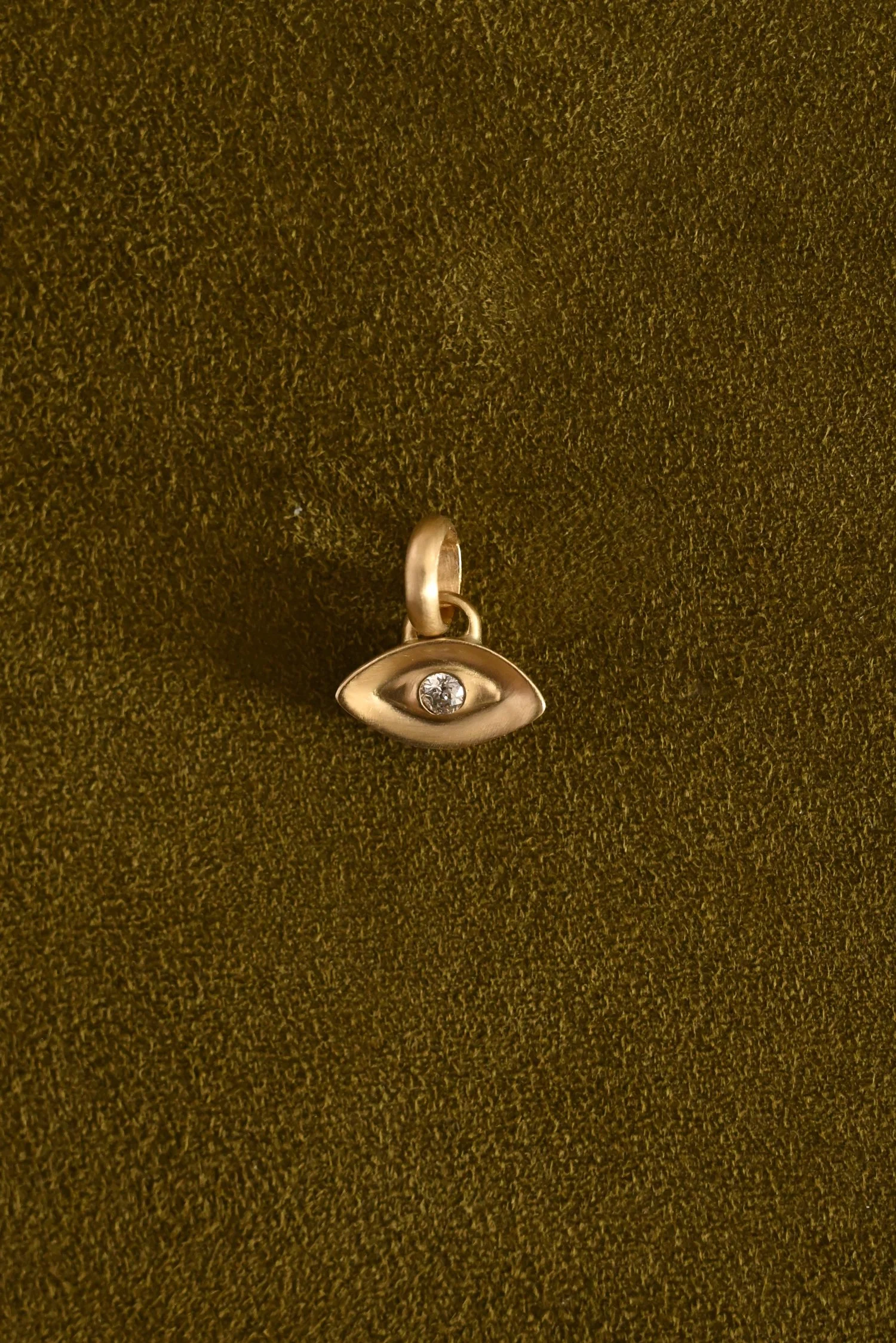 Dunton-Ellerkamp-Gold-Diamond-Evil-Eye-Pendant-Web-1.jpg