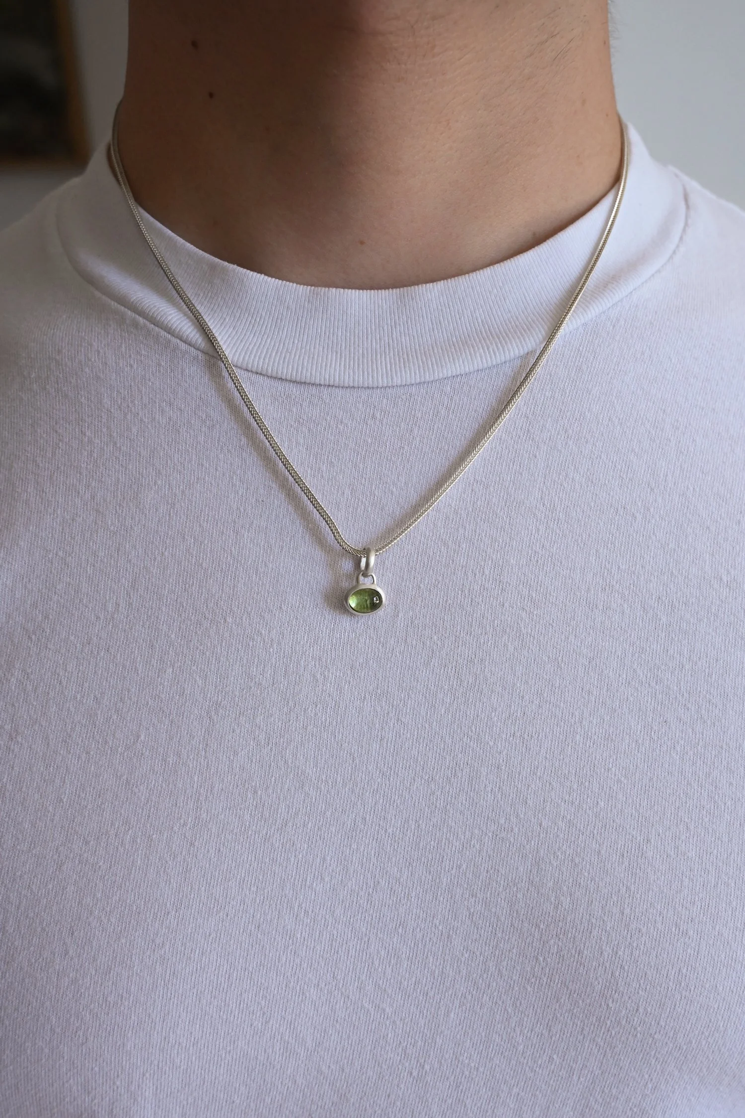 Dunton-Ellerkamp-Pendant-On-Figure-6.jpg