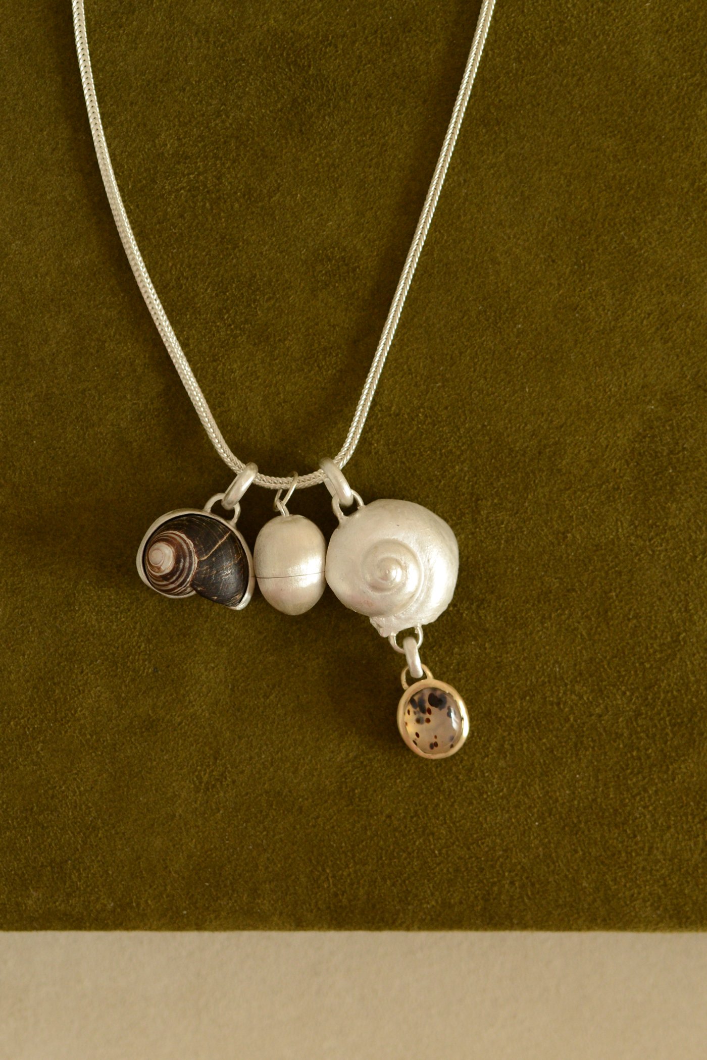 Dunton_Ellerkamp_Shell_Pendant_42_Web_7.jpg