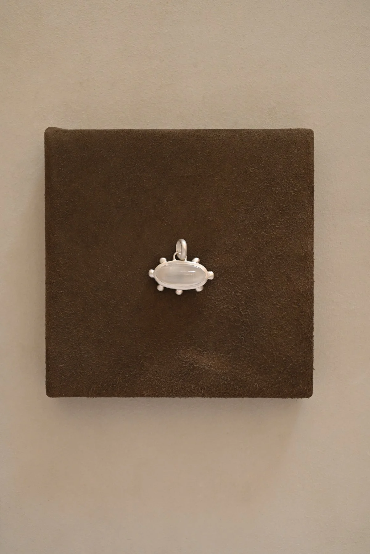 Dunton-Ellerkamp-7-Dot-Moonstone-Pendant-1.jpg