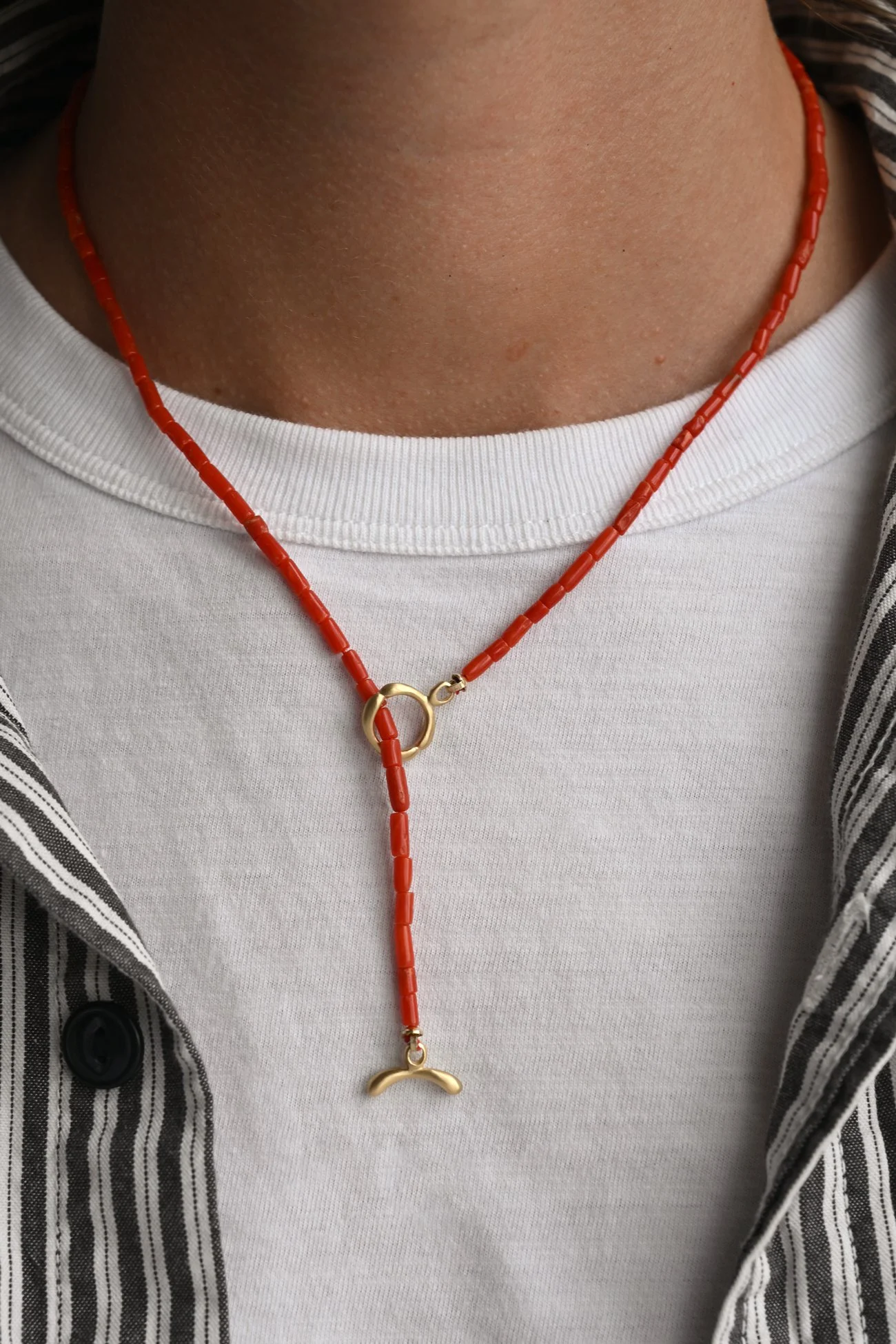 Dunton-Ellerkamp-coral-necklace-on-figure-1.jpg