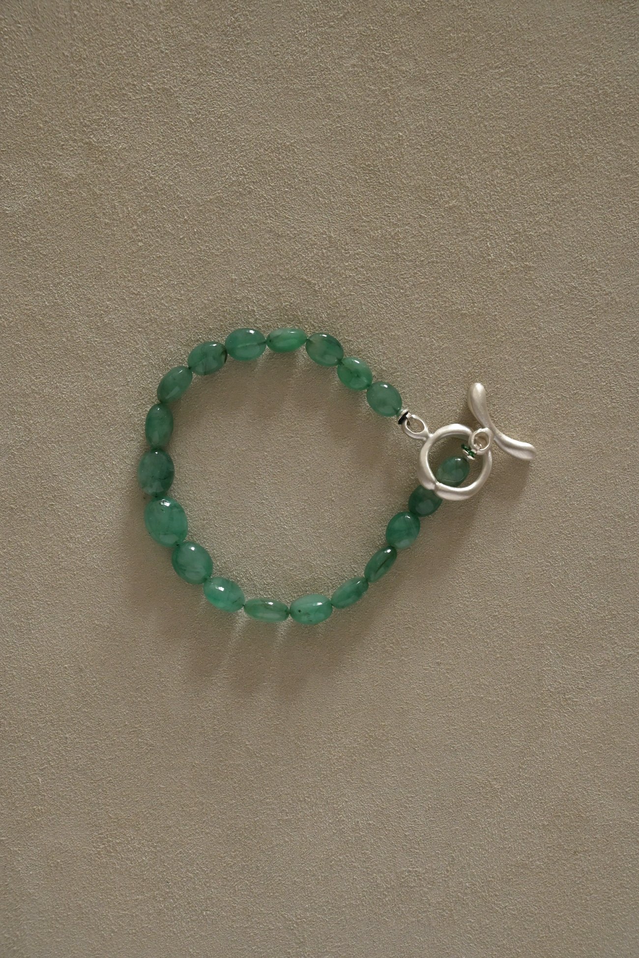 Dunton-Ellerkamp-Emerald-Bracelet-2.jpg