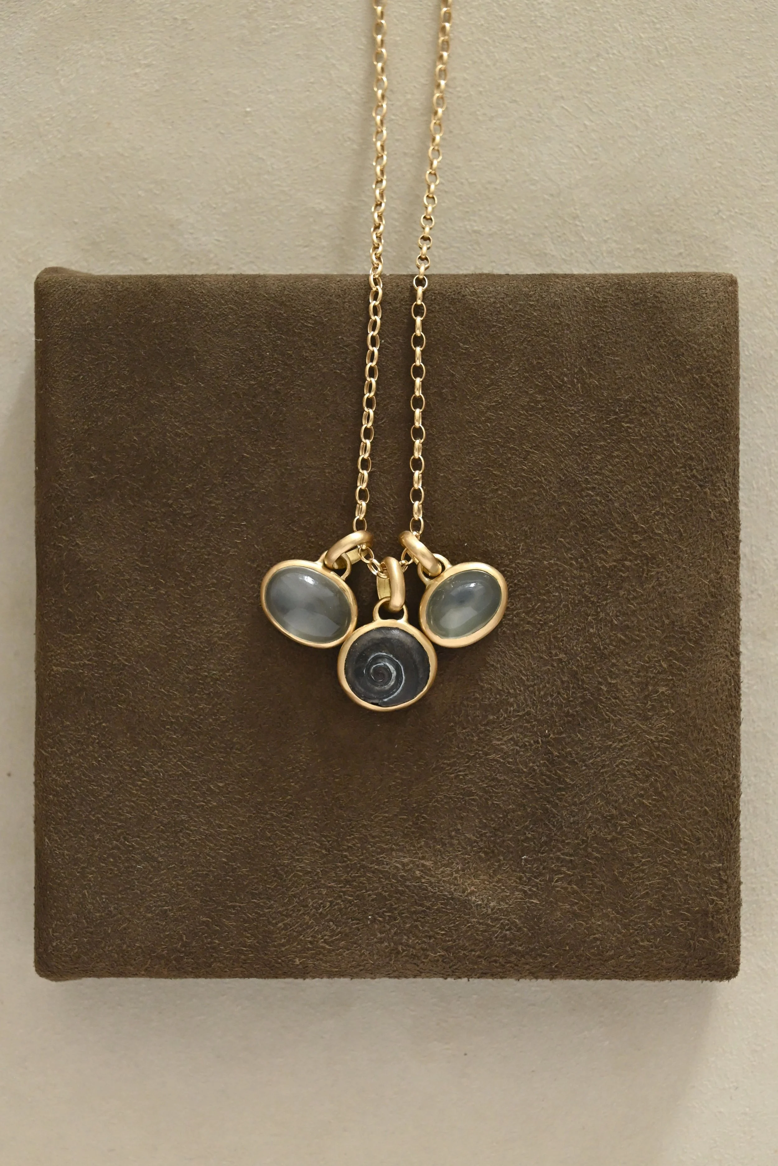 Dunton-Ellerkamp-Fall-Capsule-Collection-2026-Green-Moonstone-Window-Pendant-Styled-1.jpg