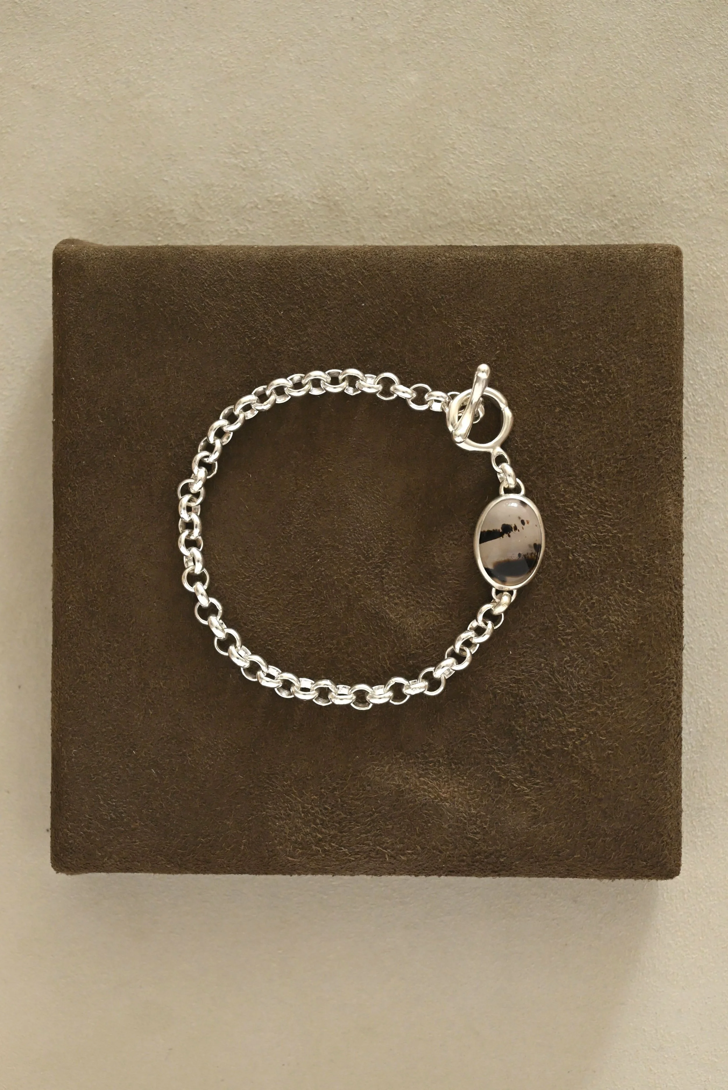 Dunton-Ellerkamp-Fall-Capsule-Collection-2026-Oliver-Bracelet-Agate-5.jpg