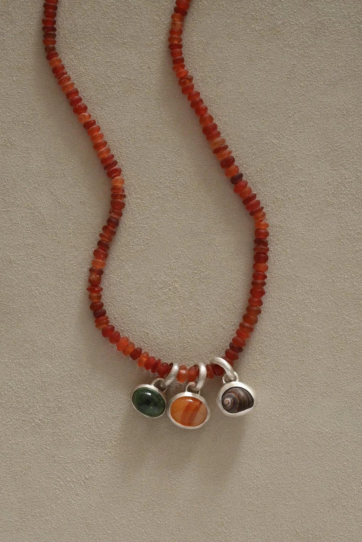 Dunton-Ellerkamp-Silver-Shell-Pendant-August-2026-Web-29.jpg