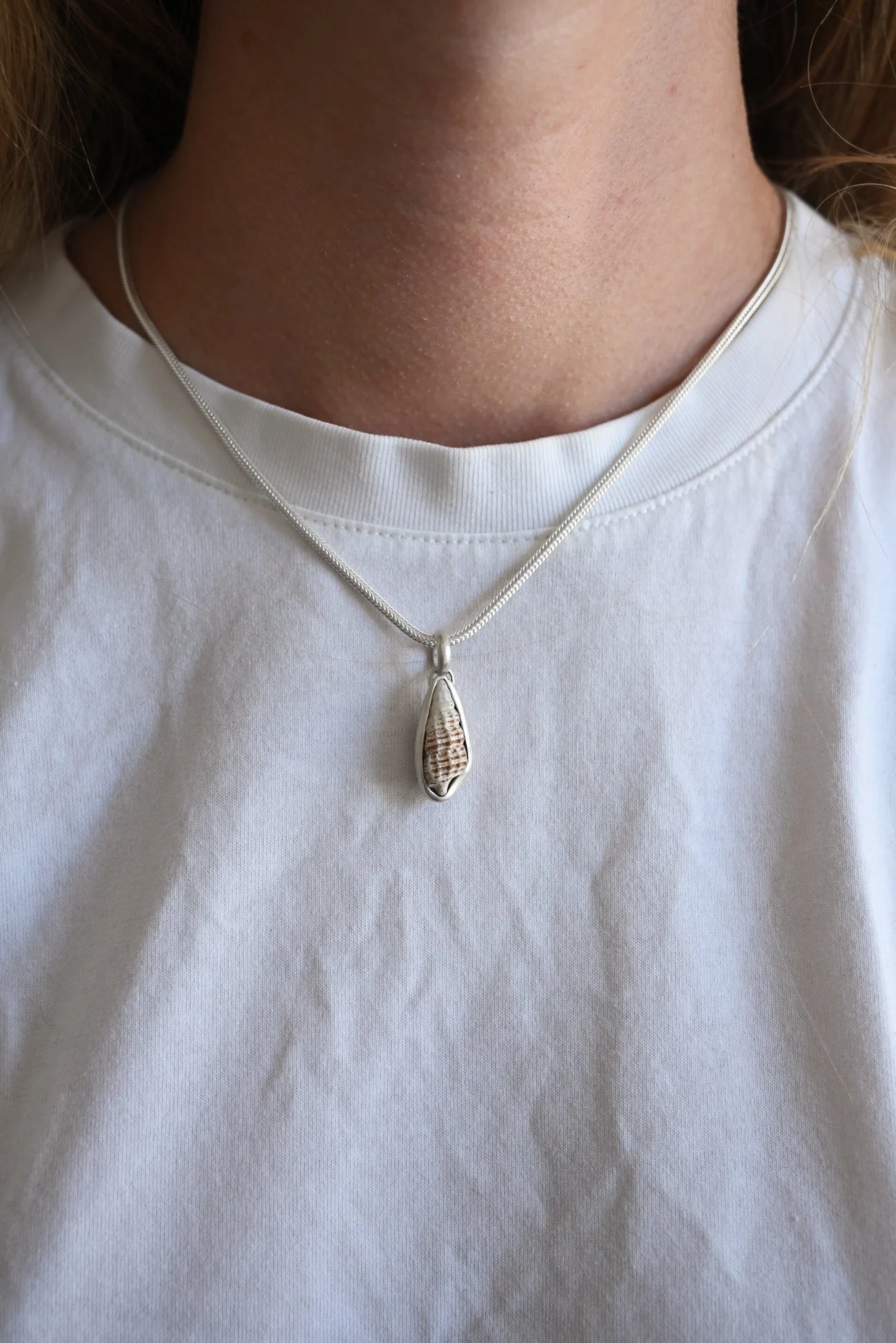 Dunton-Ellerkamp-Pendant-On-Figure-31.jpg