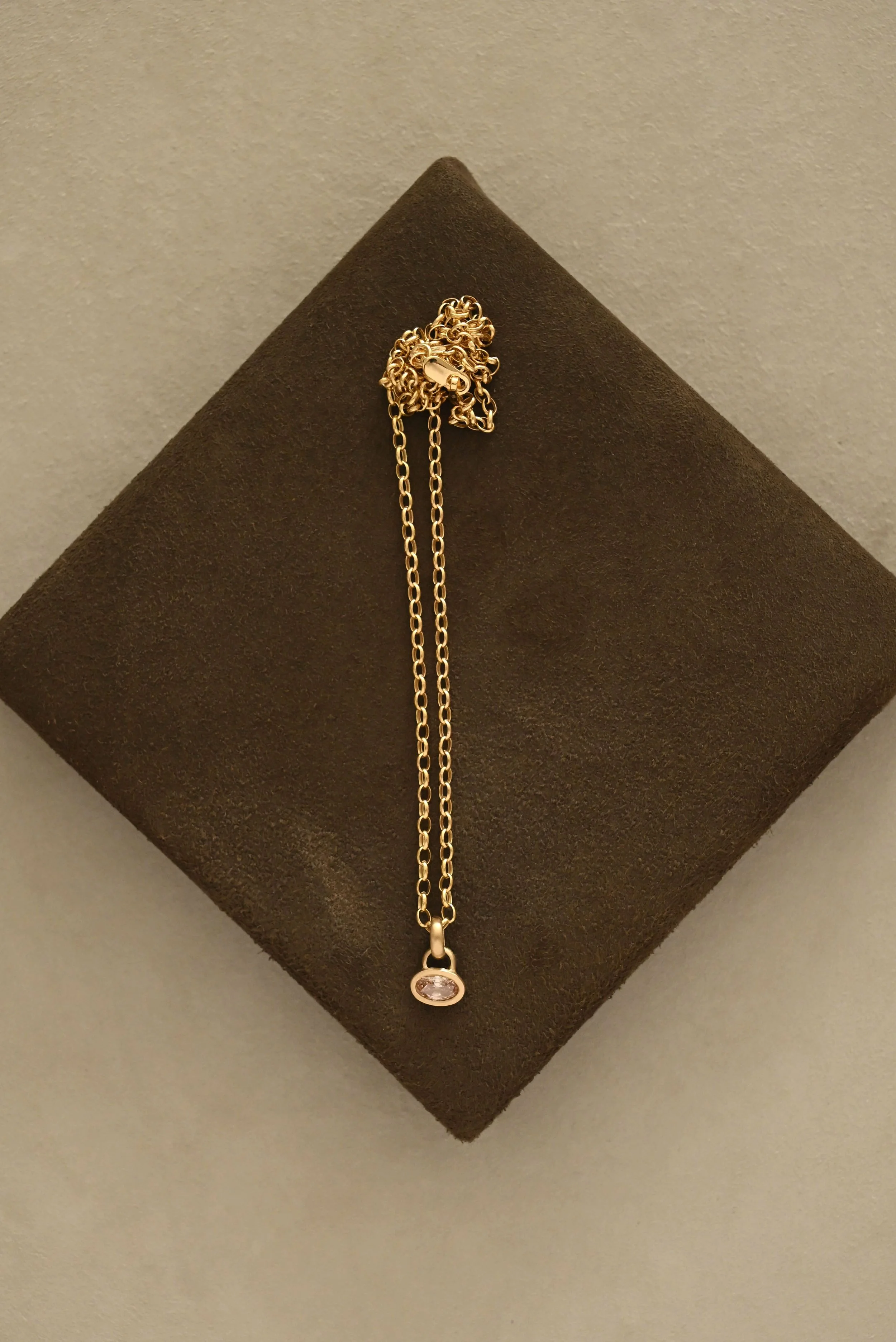 Dunton-Ellerkamp-Petite-Pill-Diamond-Necklace-2.jpg