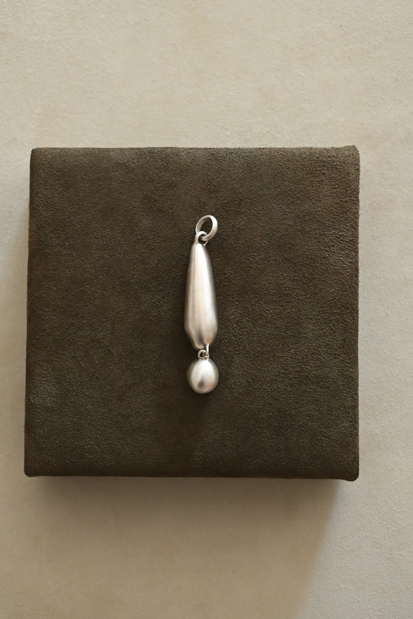 Dunton-Ellerkamp-Cone-Shell-Pearl-Drop-2.jpg (Copy)