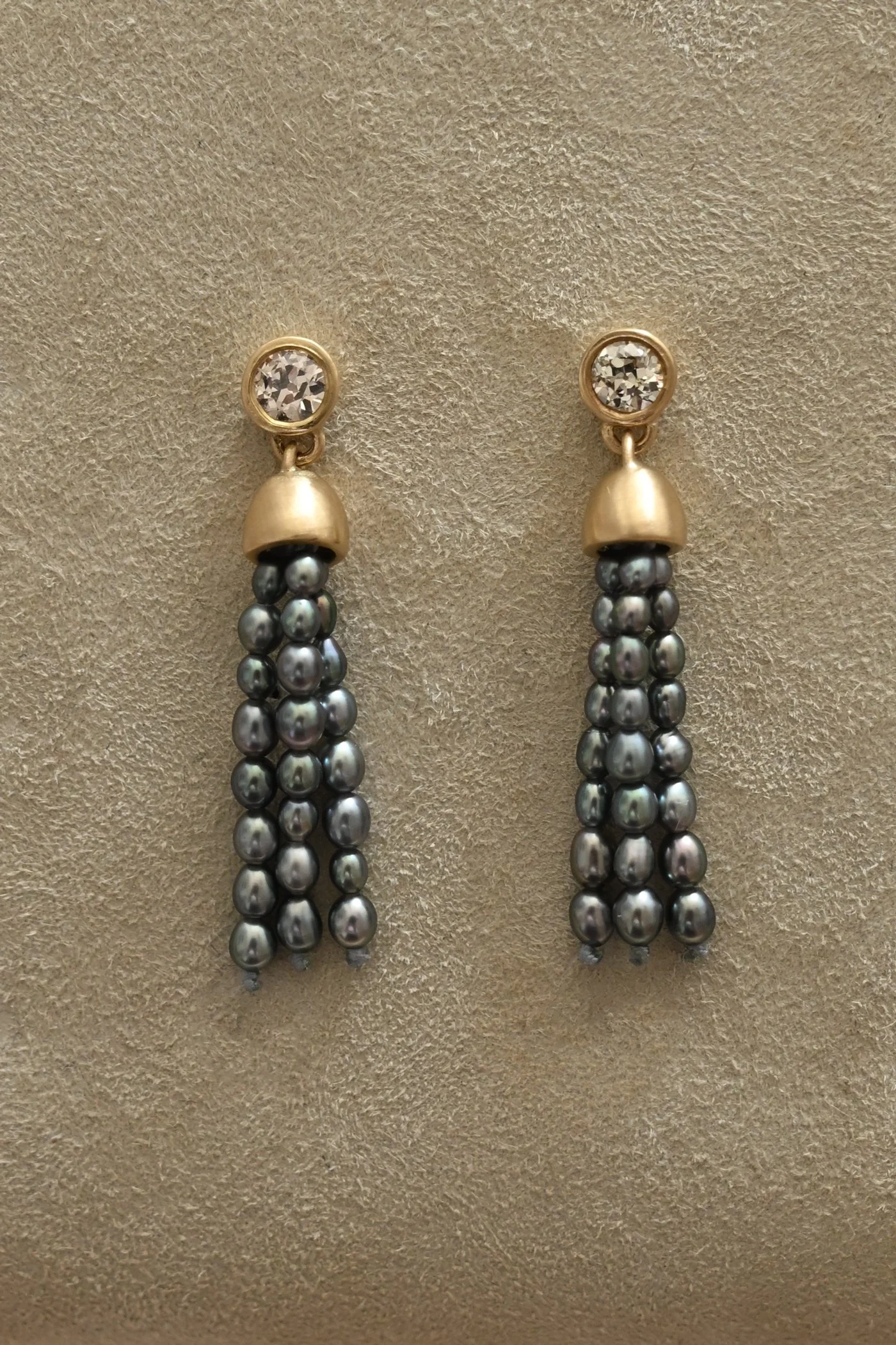 Dunton-Ellerkamp-Diamond-Tahitian-Pearl-Fringe-Earrings-2.jpg