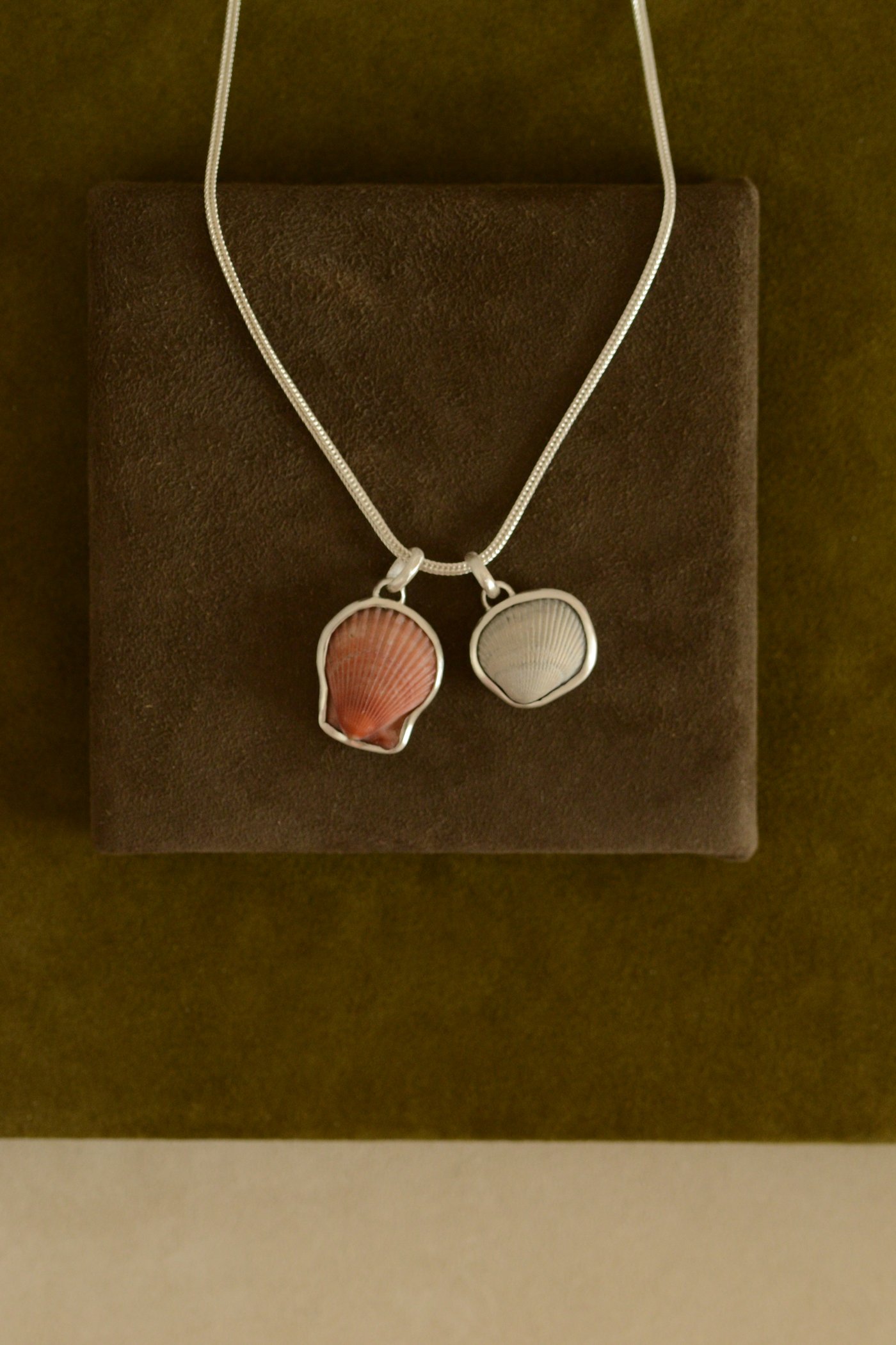Dunton_Ellerkamp_Shell_Pendants_No_44_4.jpg