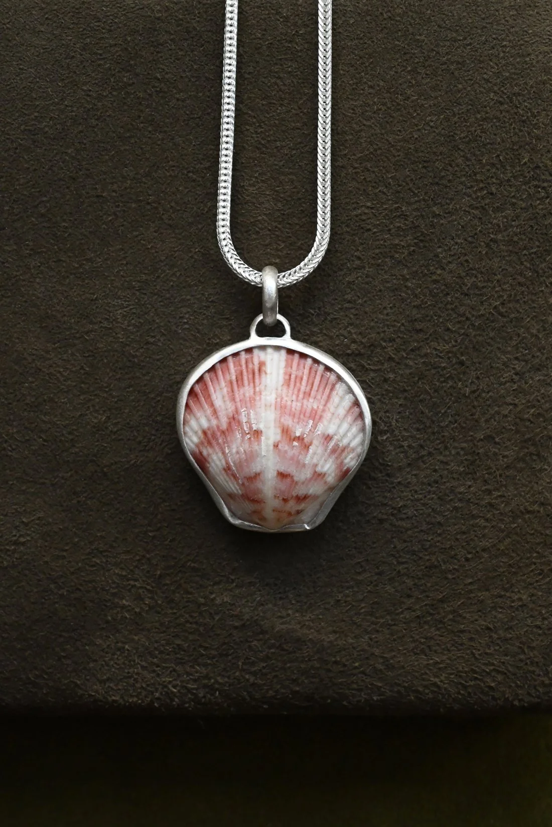 Dunton_Ellerkamp_Shell_Pendant_Nov_14.jpg