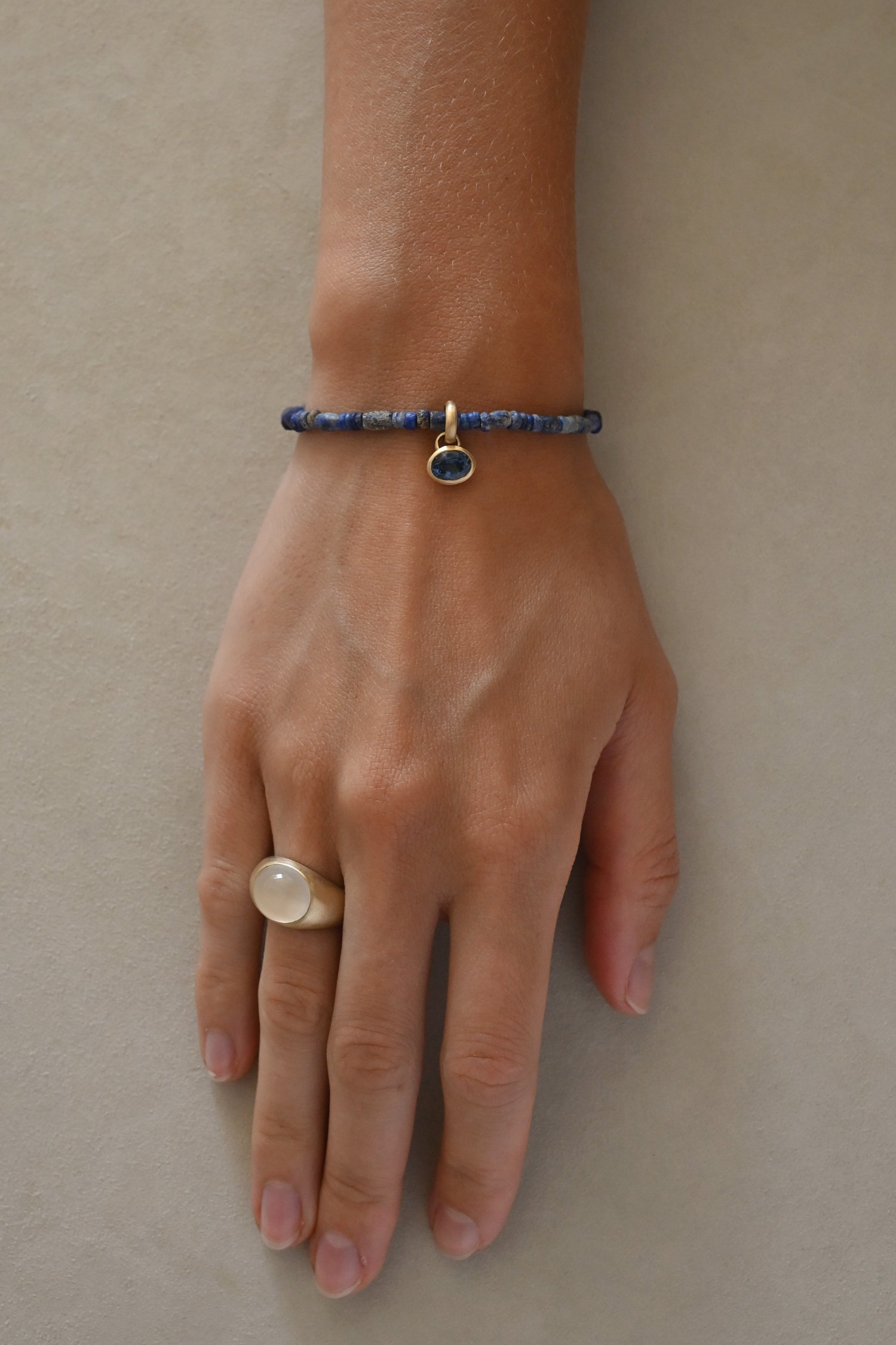 Dunton-Ellerkamp-Lapis-Sapphire-Bracelet-1.jpg