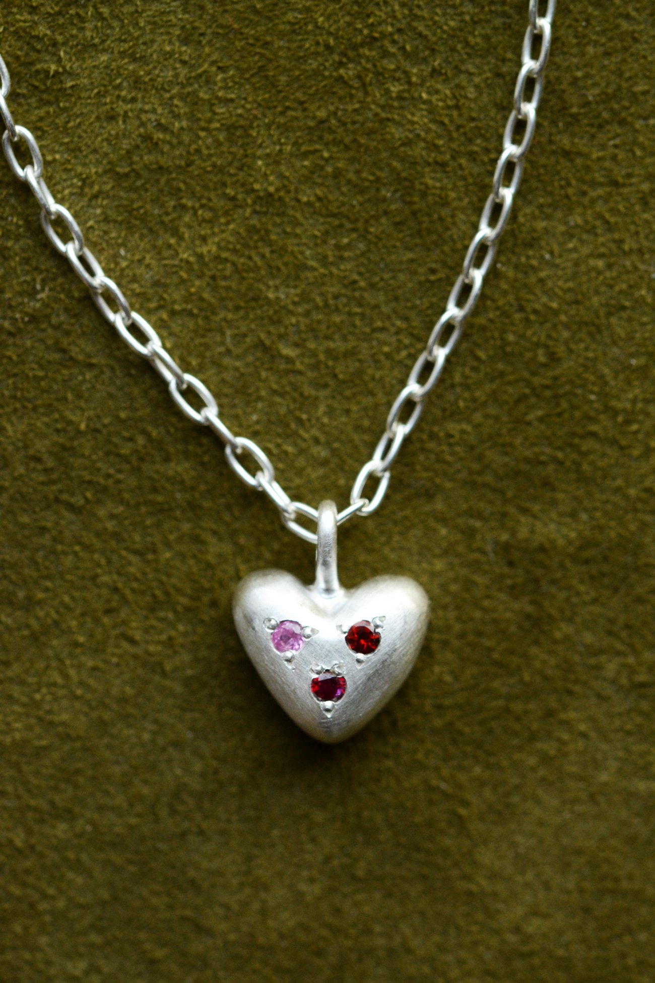 Dunton_Ellerkamp_Small_Heart_Garnet,Sapphire_Ruby_Web_2.jpg
