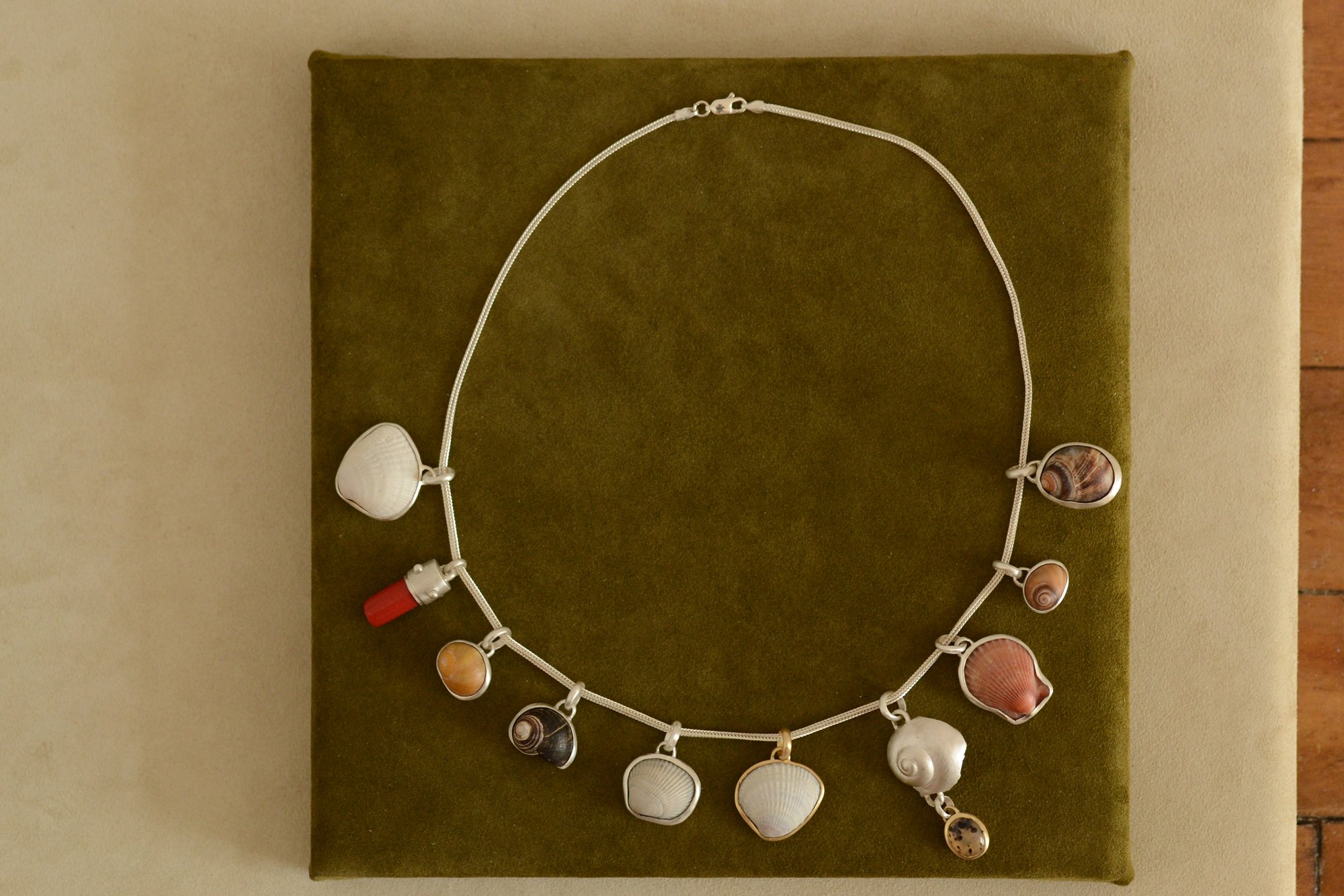 Dunton_Ellerkamp_Shell_Pendant_Group_6.jpg