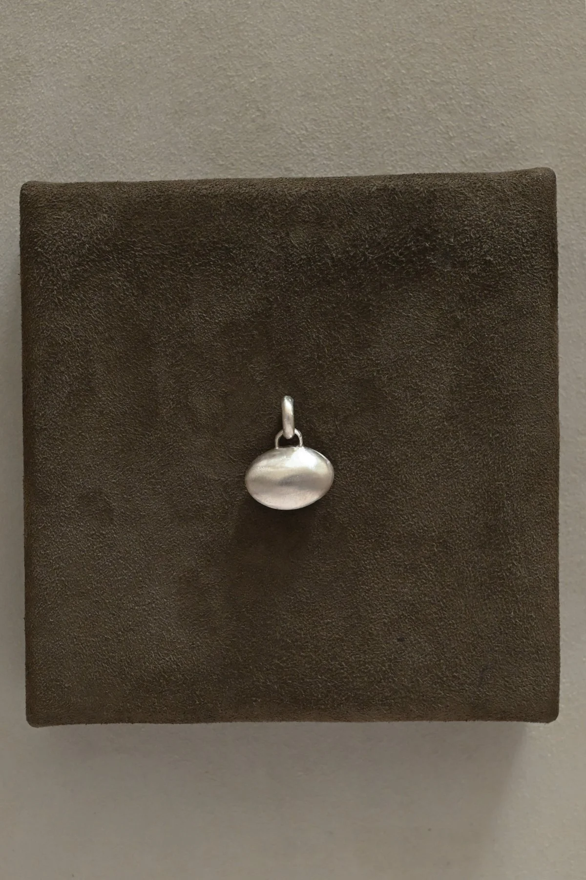 Dunton_Ellerkamp_Agate_Pendant_3.jpg