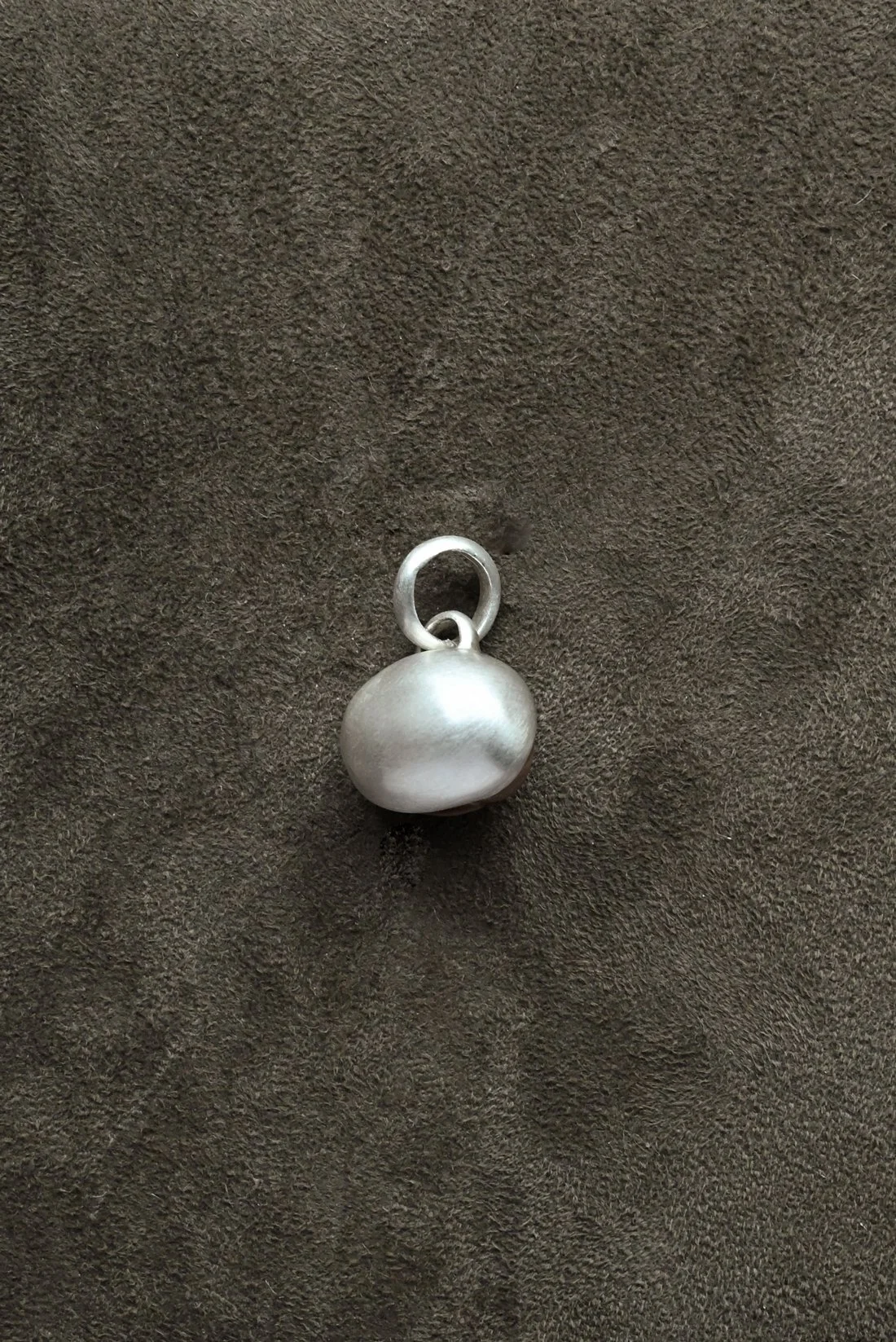 Dunton_Ellerkamp_Silver_Shell_Pendant_23.jpg