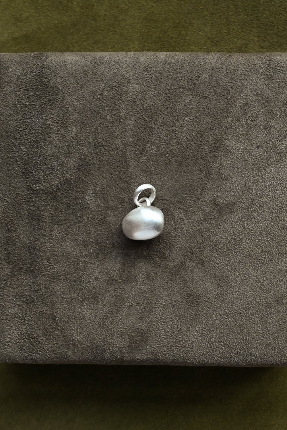 Dunton_Ellerkamp_Silver_Shell_Pendant_11.jpg