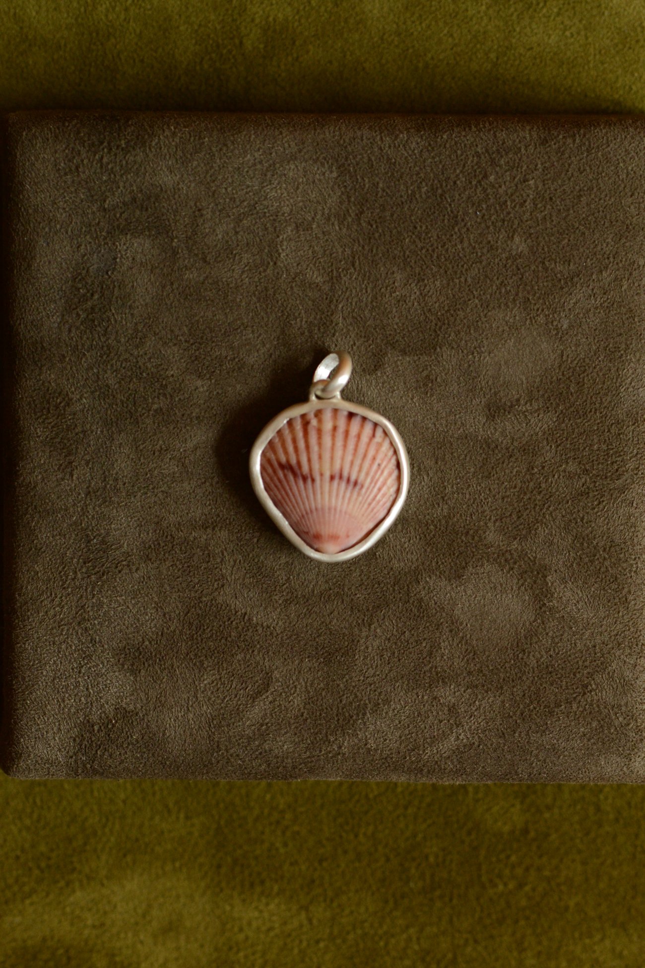 Shell Pendant No. 60
