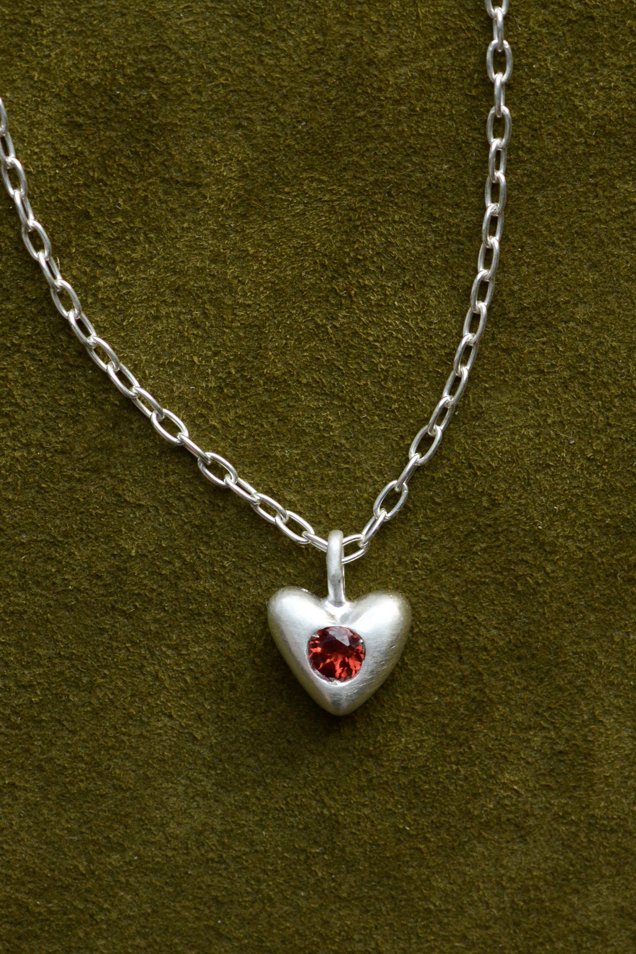 Dunton_Ellerkamp_Garnet_Heart_Pendant_Web_1.jpg