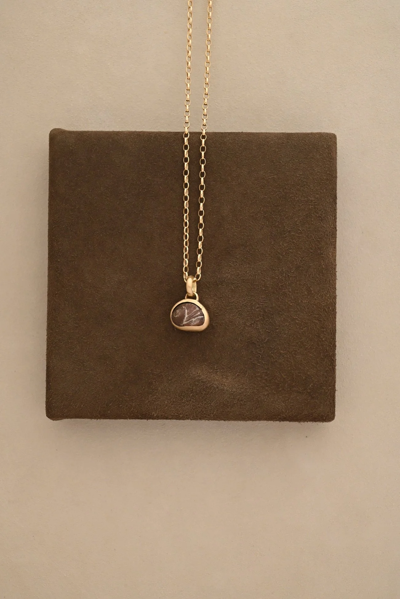 Dunton-Ellerkamp-Brown-Gold-Shell-1.jpg