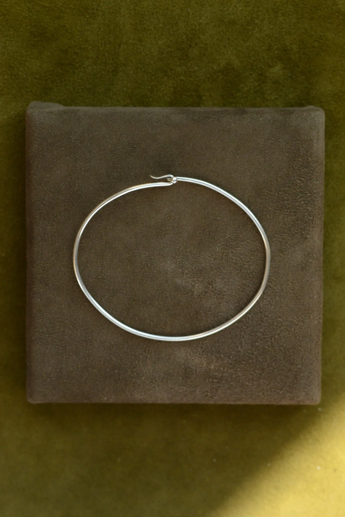 Dunton_Ellerkamp_Tension_Bangle_13.jpg