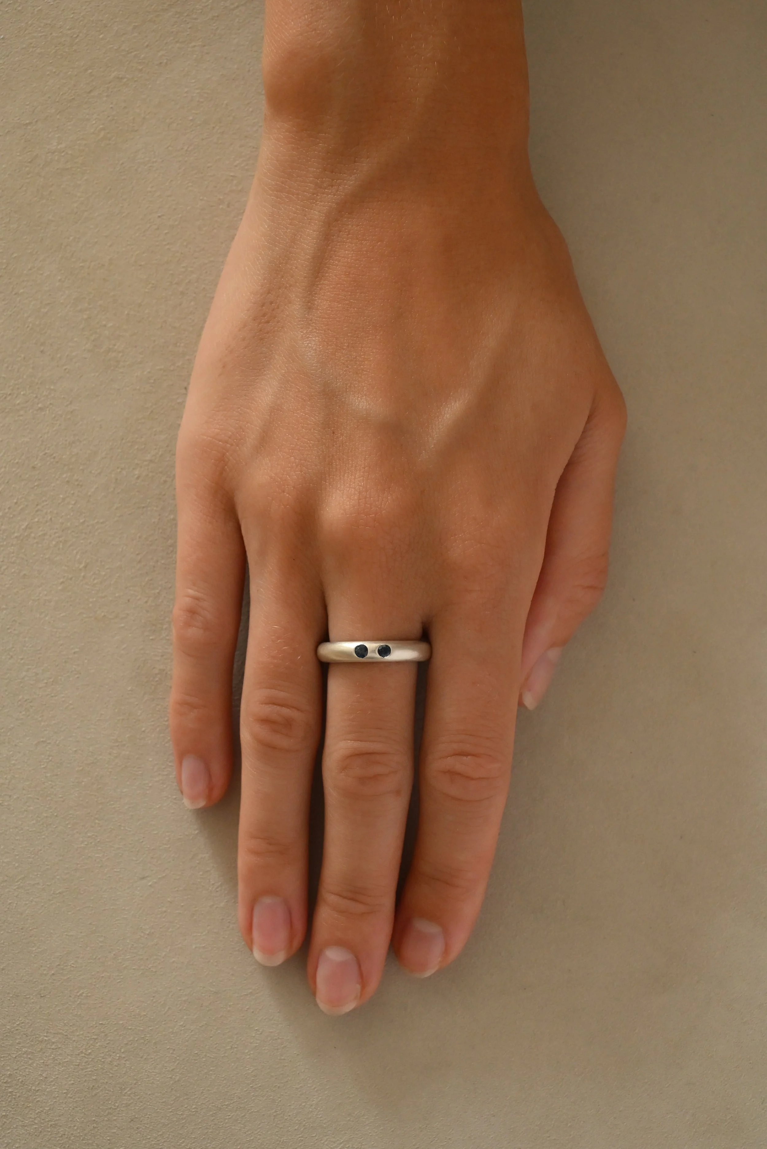 Dunton-Ellerkamp-Fall-Capsule-Collection-2026-Halo-Band-Two-Sapphires-1.jpg