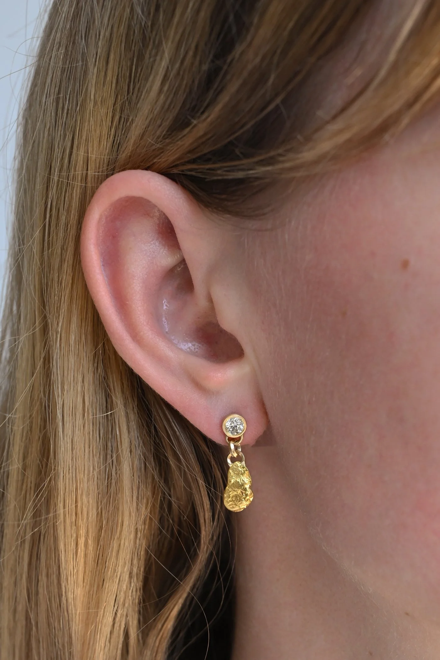 Dunton-Ellerkamp-Gold-Nugget-Diamond-Earrings.jpg