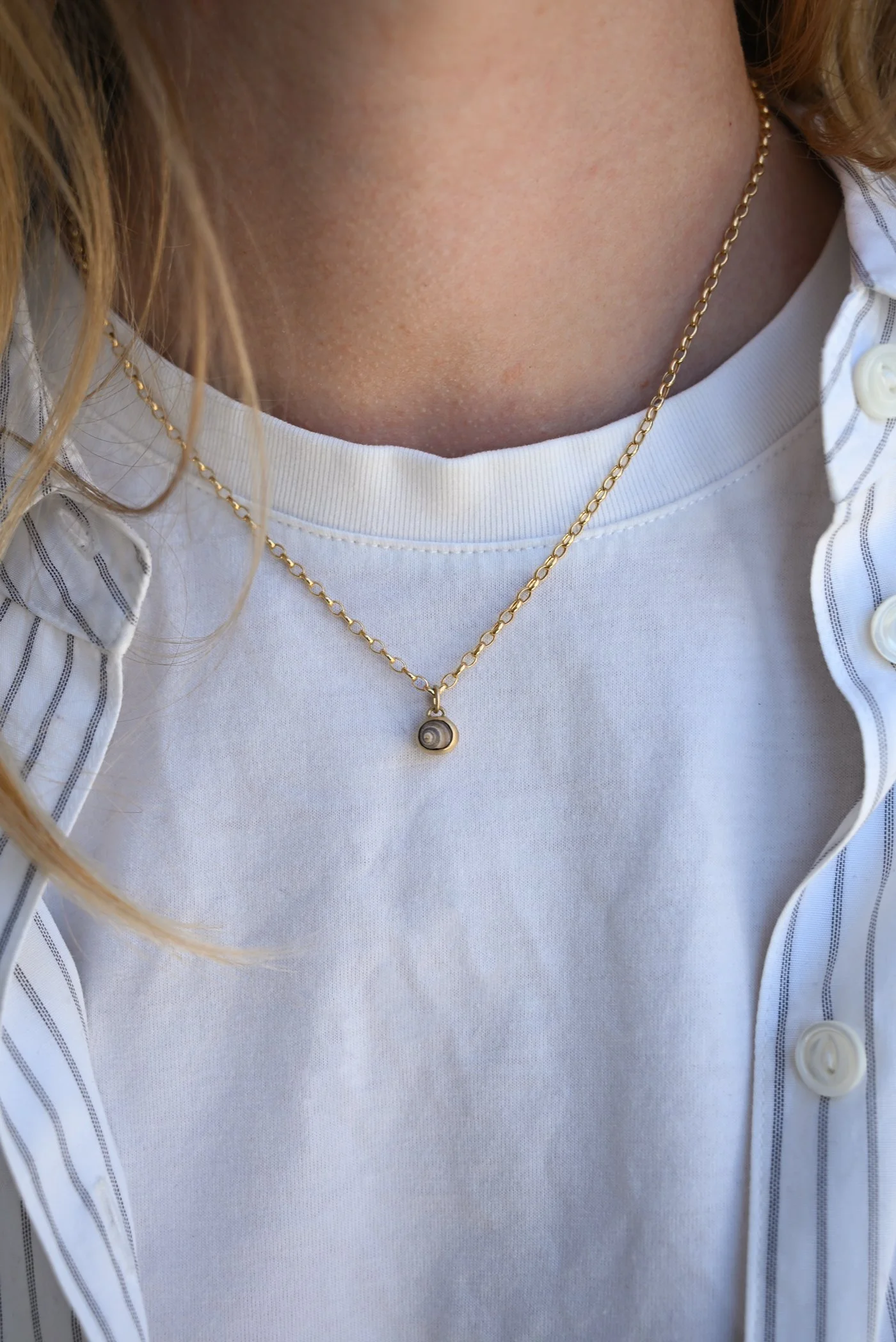 Dunton-Ellerkamp-Pendant-On-Figure-39.jpg