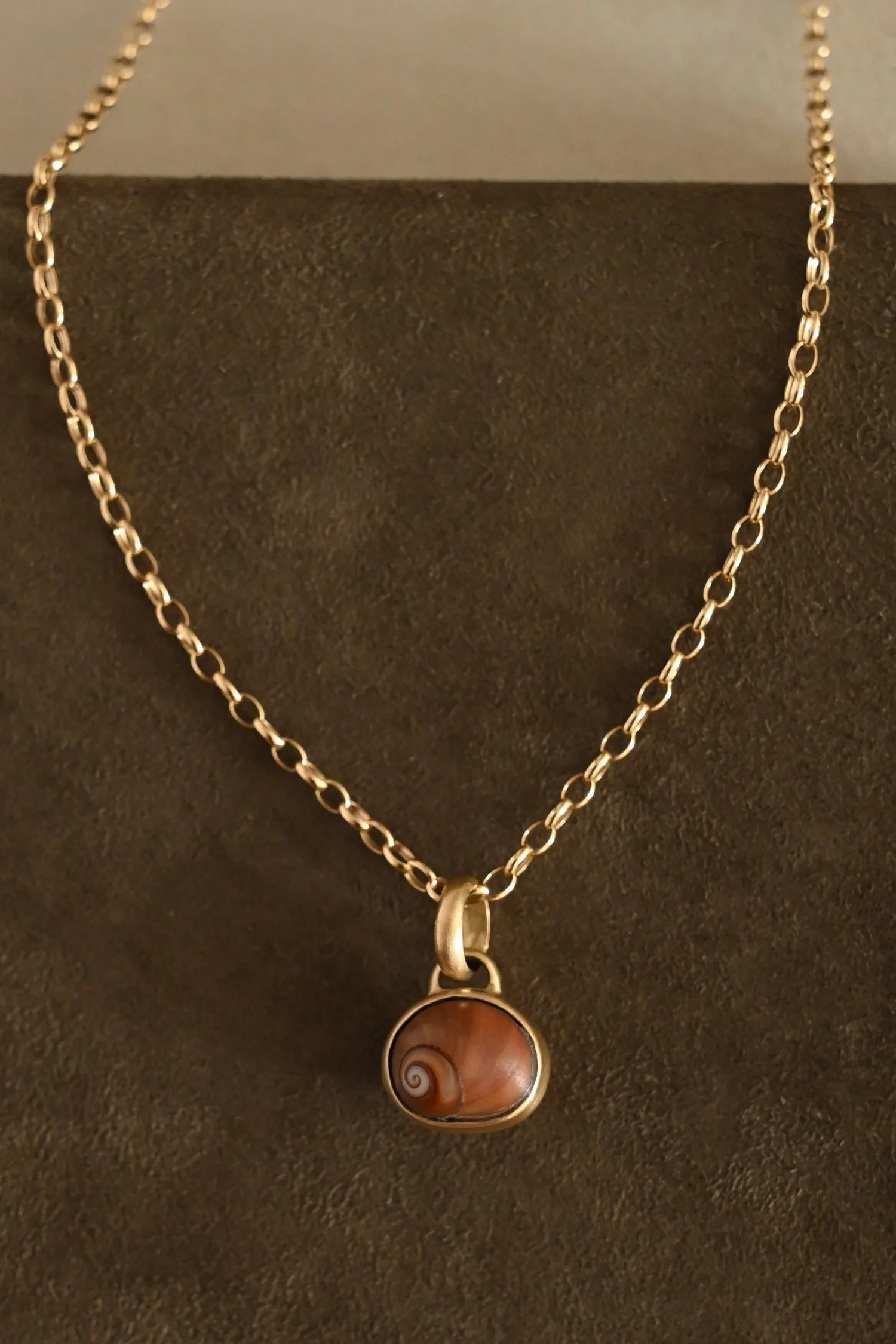 Gold Shell Pendant No. 12