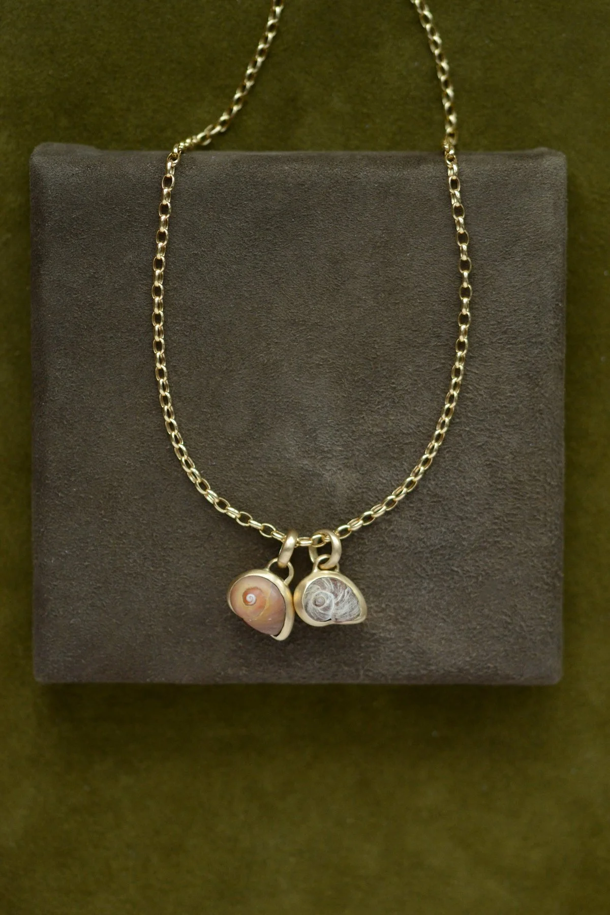 Dunton_Ellerkamp_Shell_Pendant_7.jpg