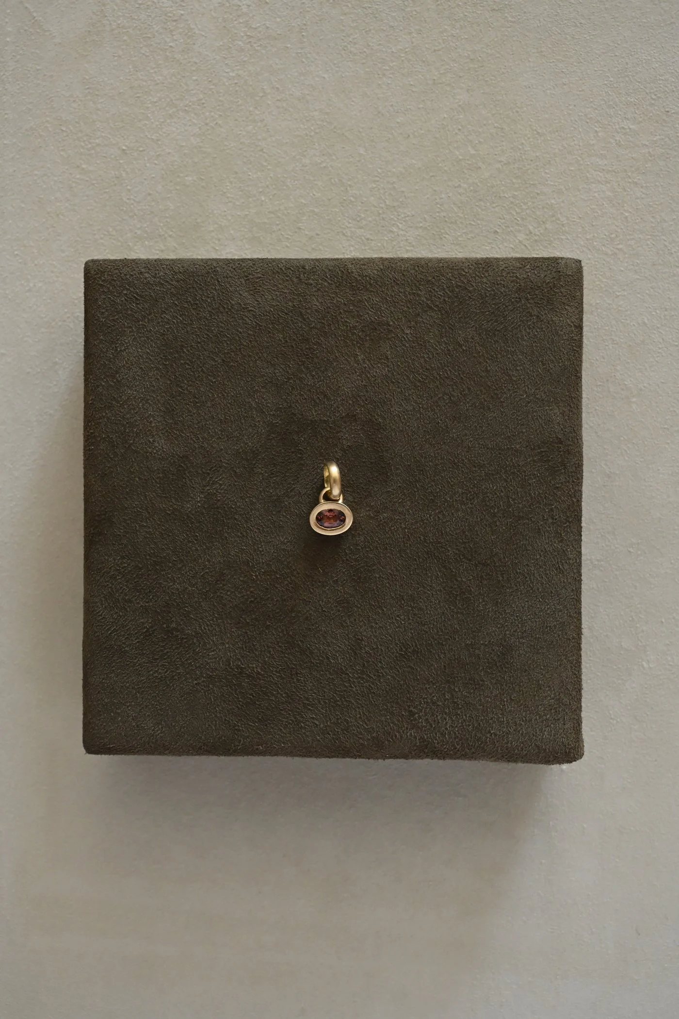 Dunton-Ellerkamp-Brown-Sapphire-Gold-Pendant.jpg