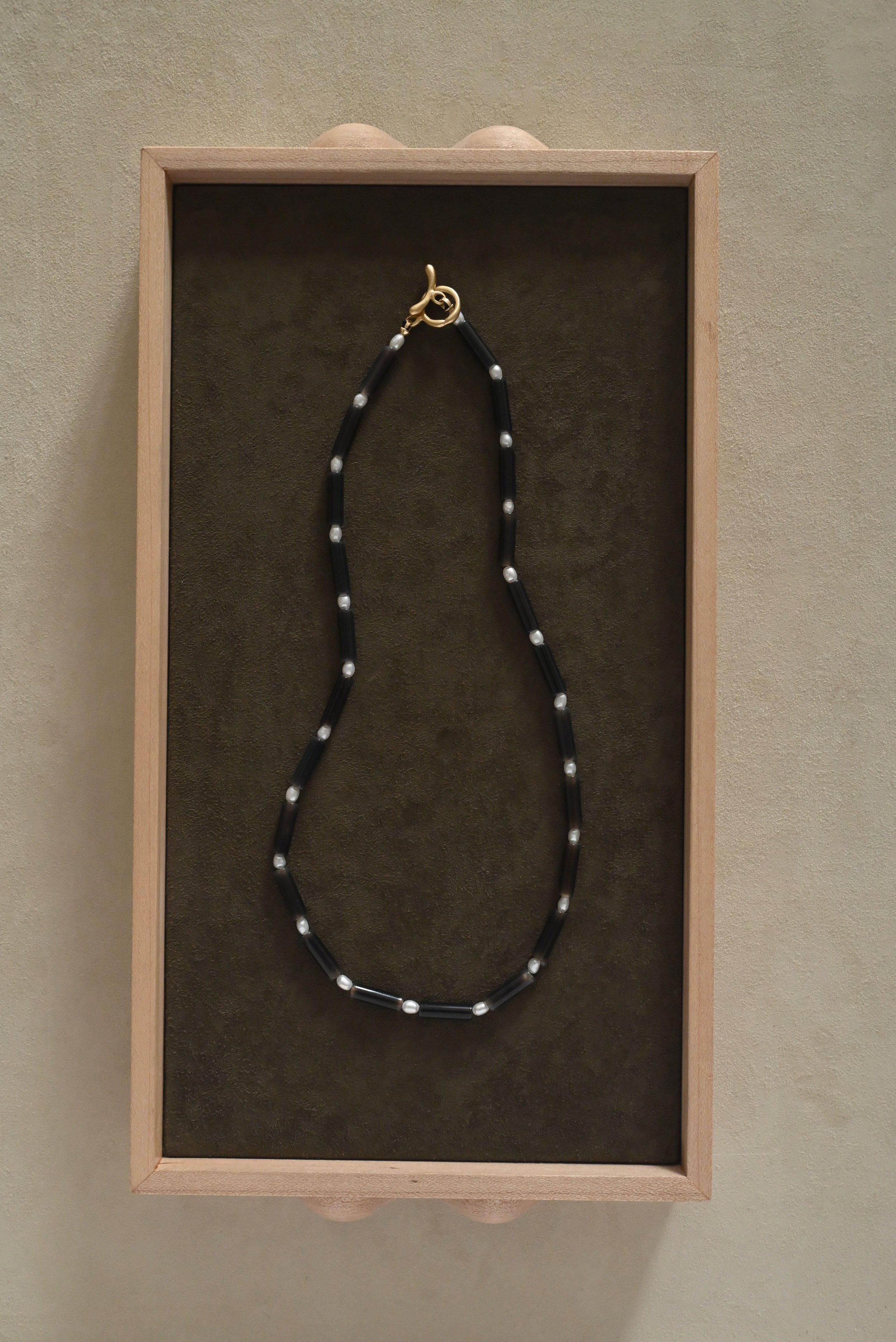 Agate and White Pearl Necklace