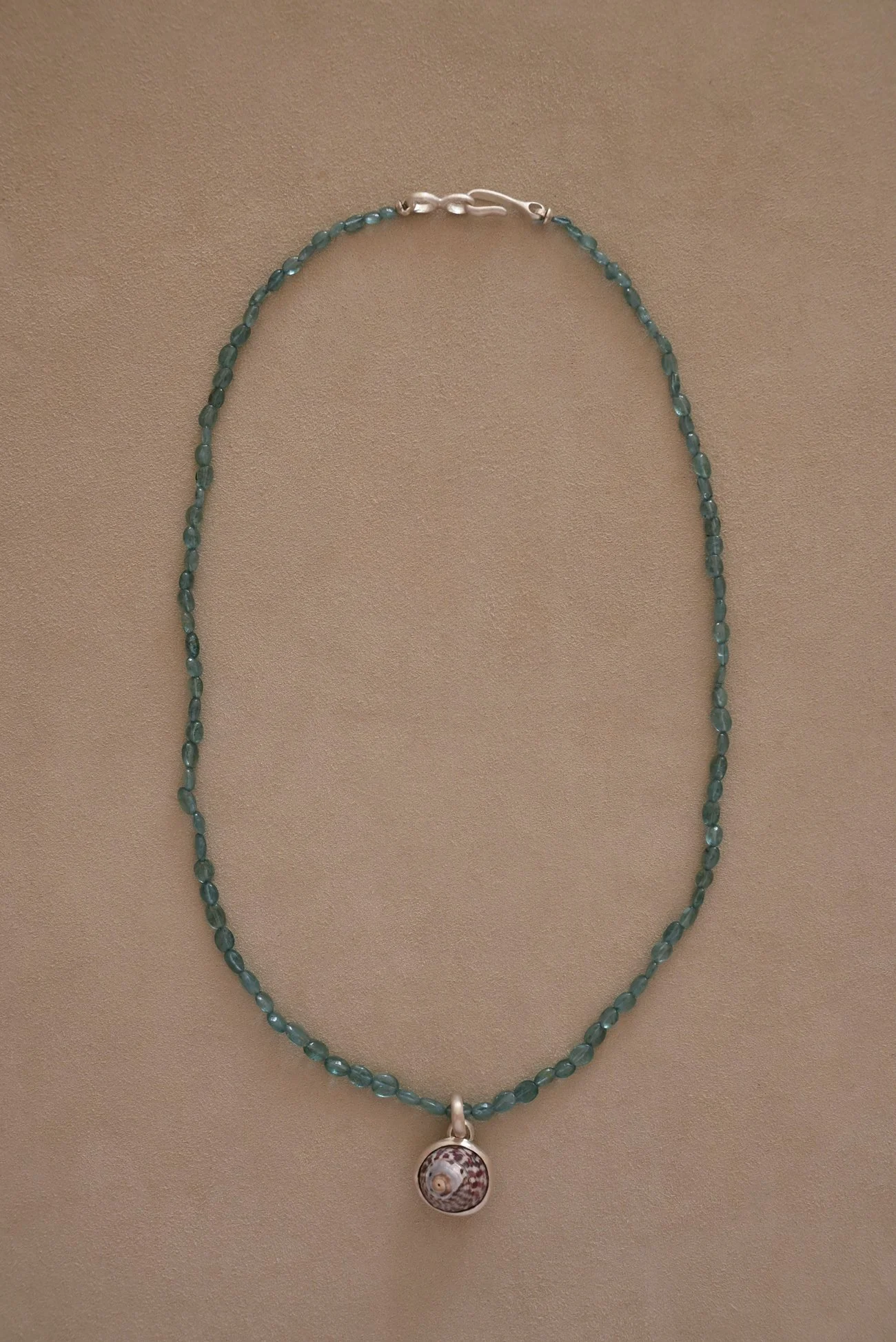 Dunton-Ellerkamp-Teal-Tourmaline-Strand-1.jpg
