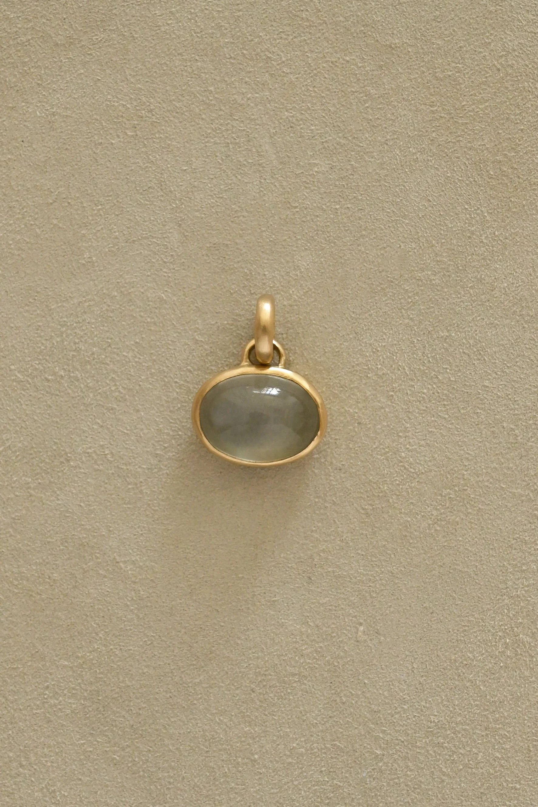 Dunton-Ellerkamp-Fall-Capsule-Collection-2026-Green-Moonstone-Window-Pendant-5.jpg