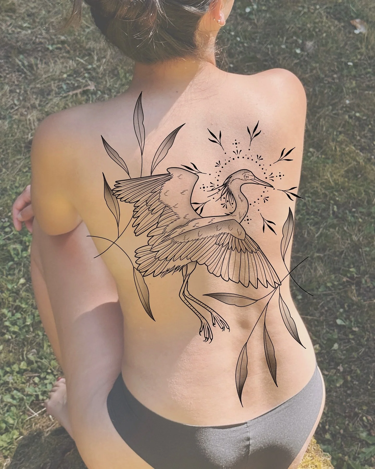 A few large scaled projects I&rsquo;d love to do in Dec-Feb🐦&zwj;⬛🐇🌱🌷
1: Snowy Egret
2: Swan Vase + Lily&rsquo;s
3: Woodland Creature + Flora
4: Hermit Thrush on a fig branch
Books Open Nov. 1 @ 10 am🧡