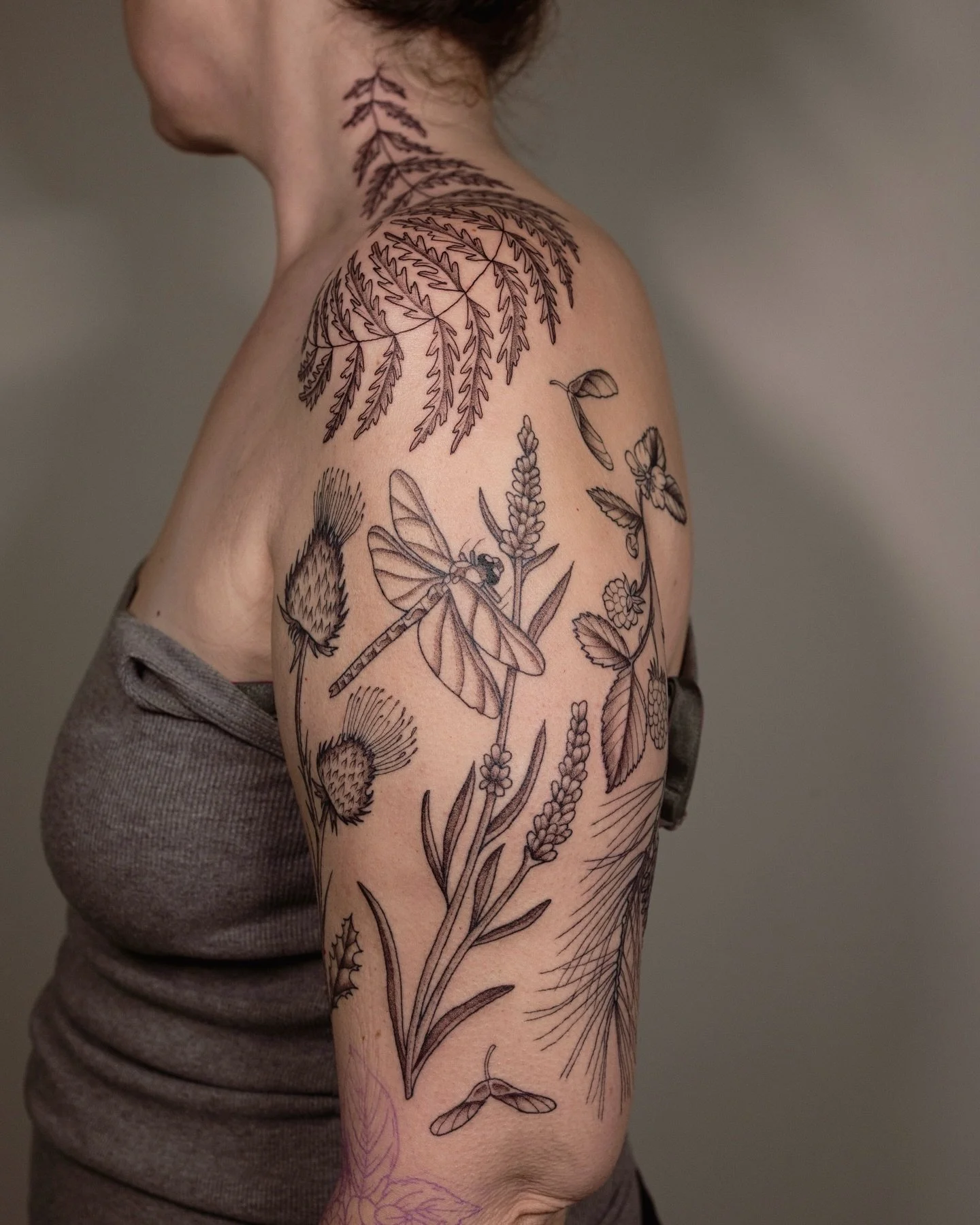 Got to chip away some more on this sleeve in progress! So many goodies in this one, swipe through to see all the work we got done today🌿🌲🌸 thank you Christi✨💖