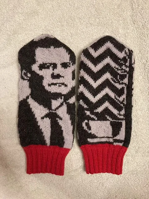 Agent Cooper Mittens