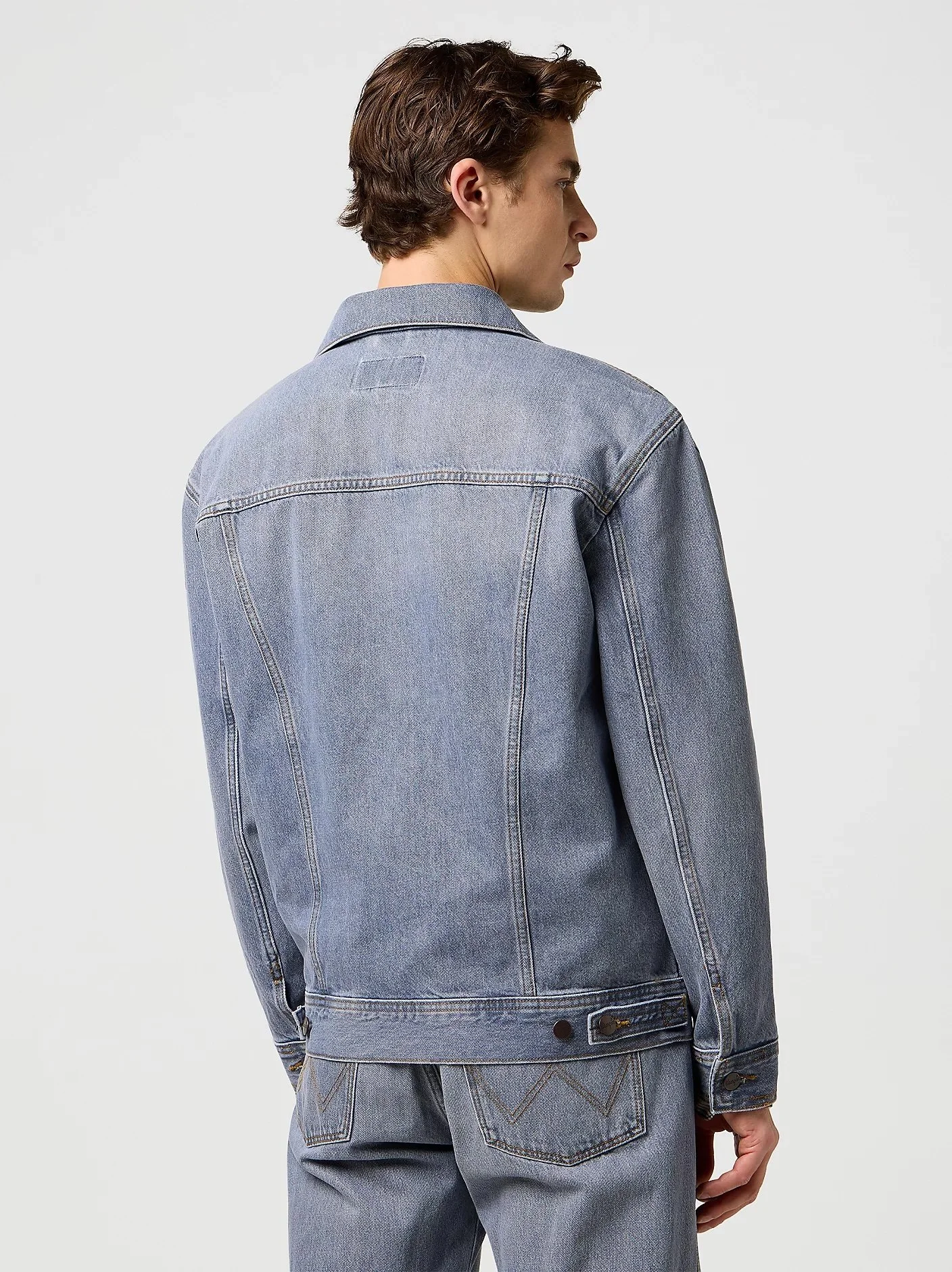 light ice jacket back.jpeg