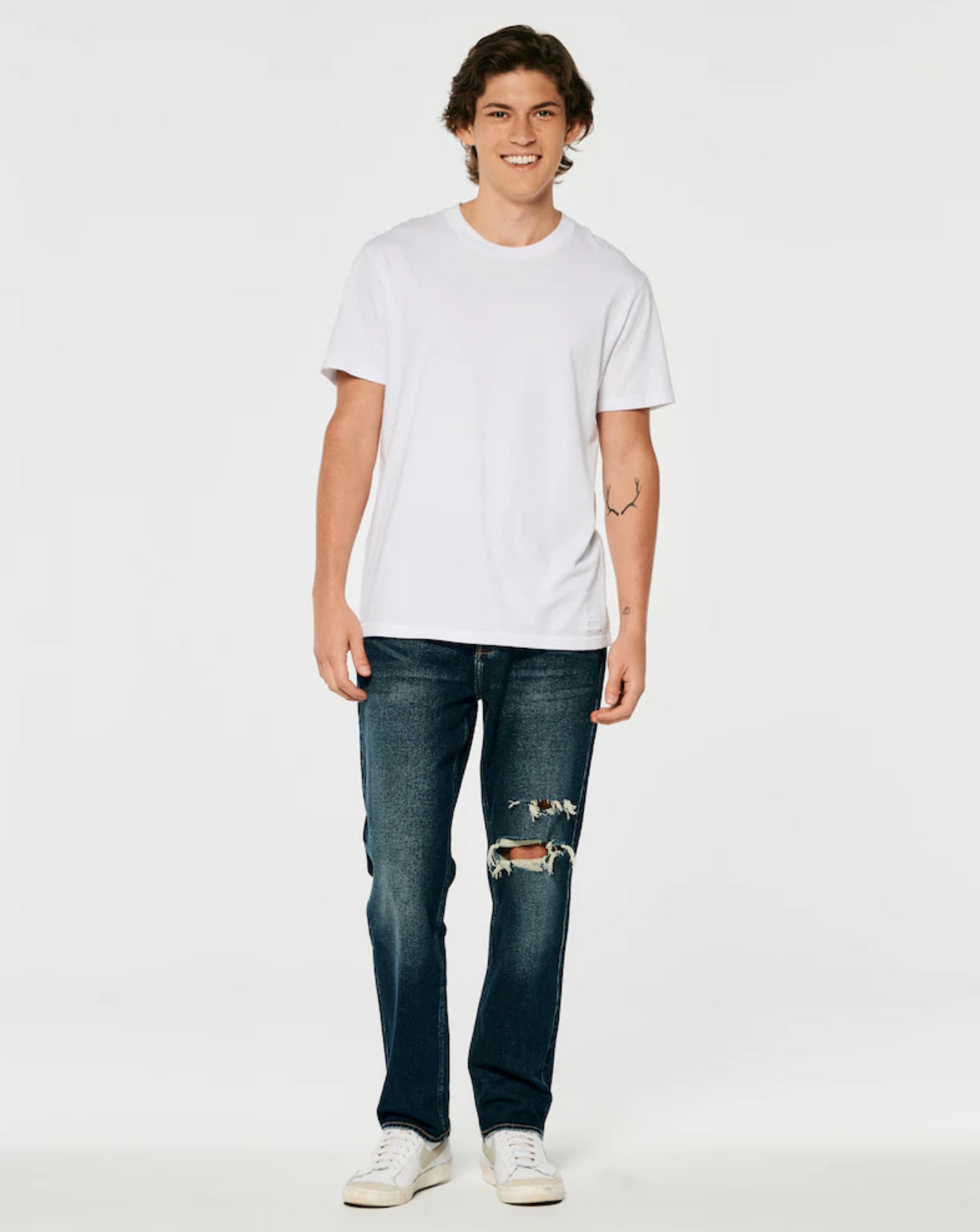 DARK 90S SLIM ON BODY.png