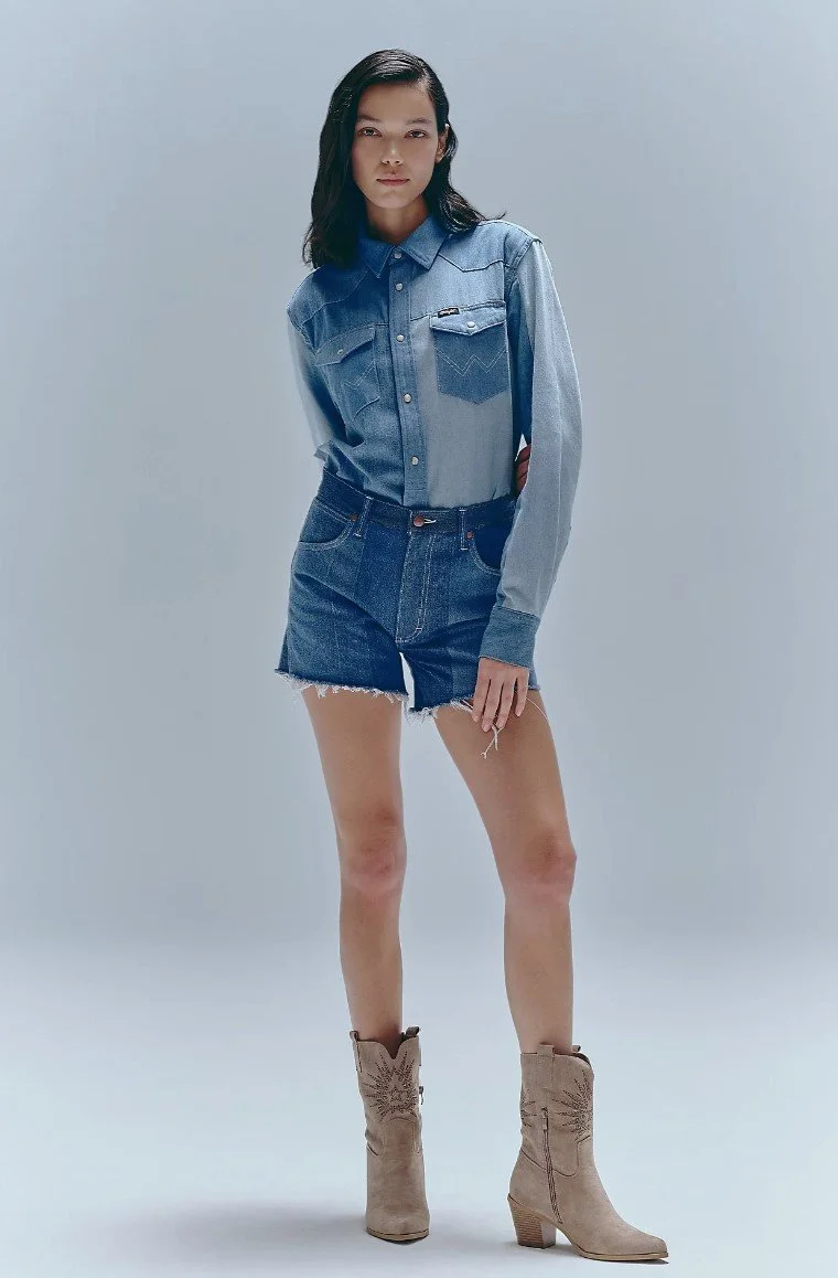 girl full body 2.jpg