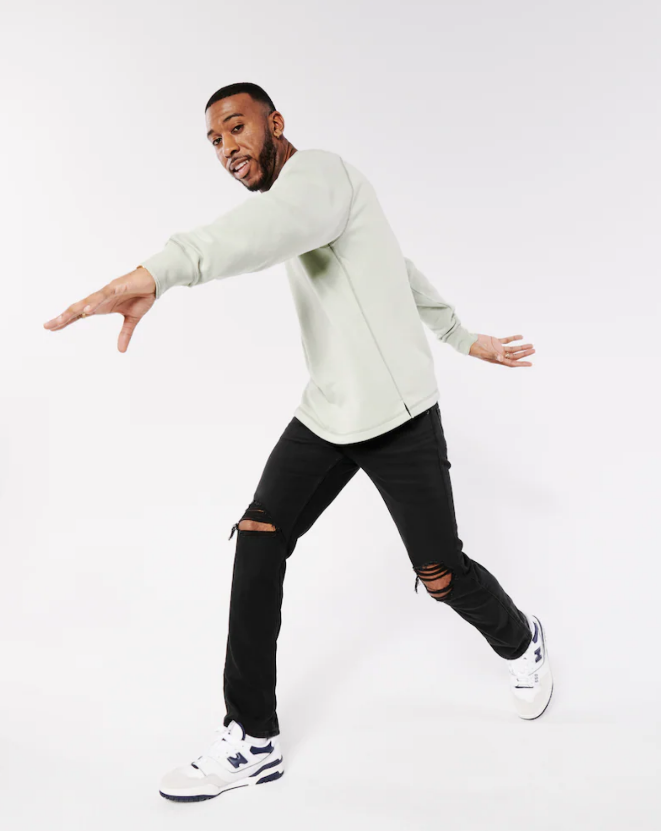 Blk LW On Body 1 .png