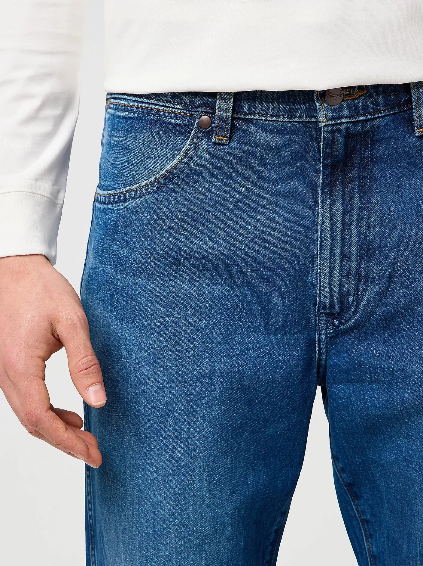 retro blue_front detail.jpeg