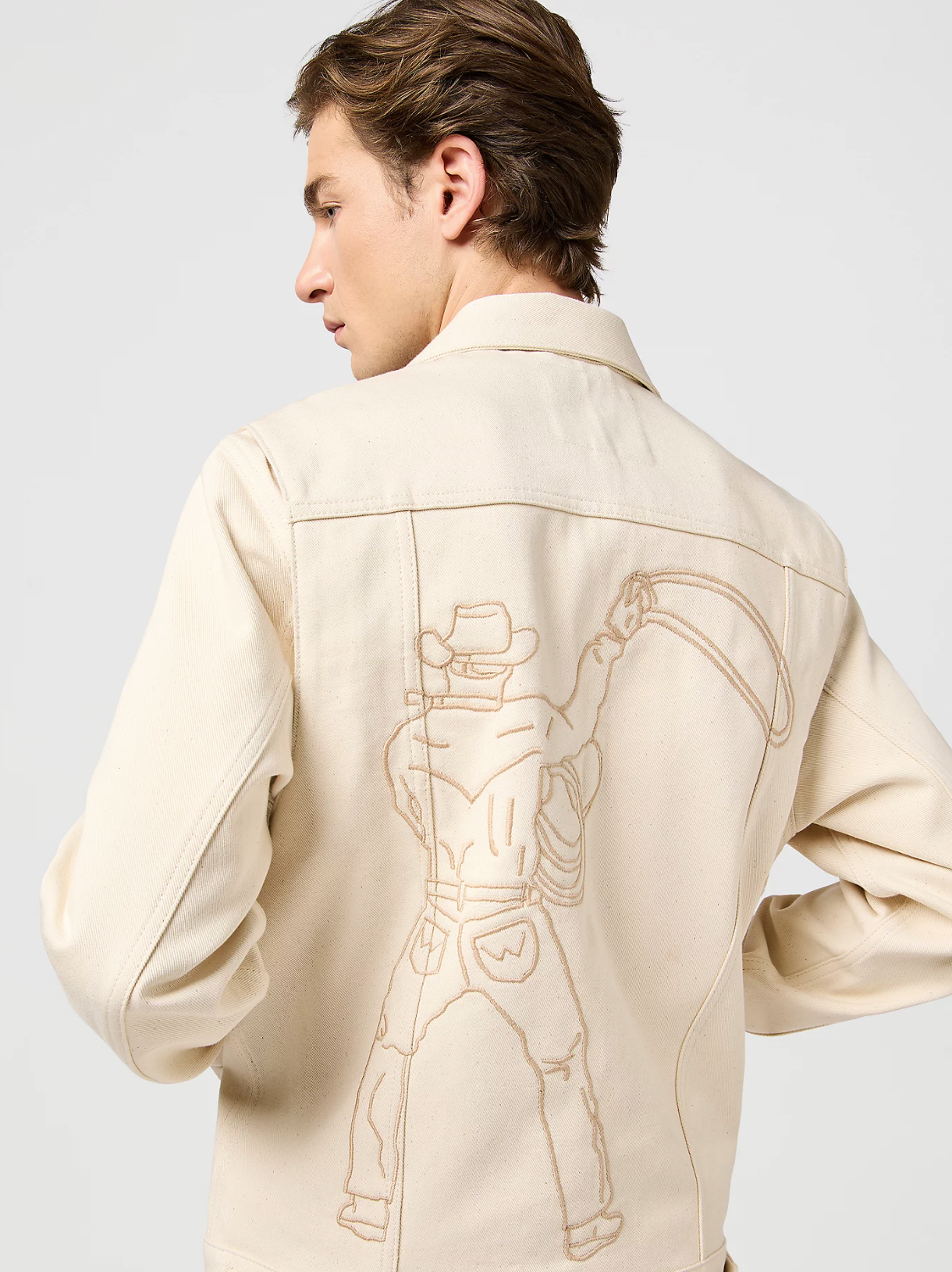 JACKET BACK DETAIL.png