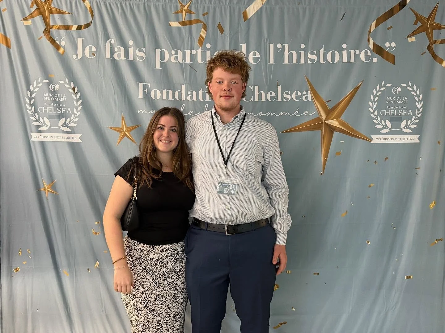 Je fais partie de l'histoire. 🥁
Quelle soirée mémorable ! Merci à tous ceux qui ont célébré avec nous les intronisés du Mur de la renommée de Chelsea 2025 🤎
Une soirée remplie d&