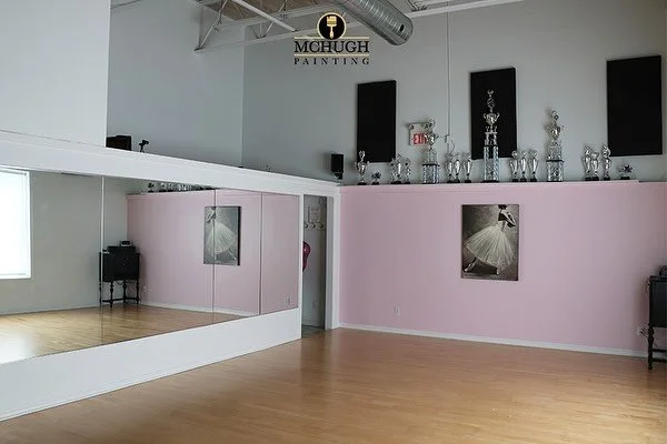 The prettiest pink in @danceadventurekwinc &lsquo;s freshly painted studio 🎀🩷 Check out these dazzling transformations 👉

#transformation #makeover #professionalpainters #painting #beforeandafter