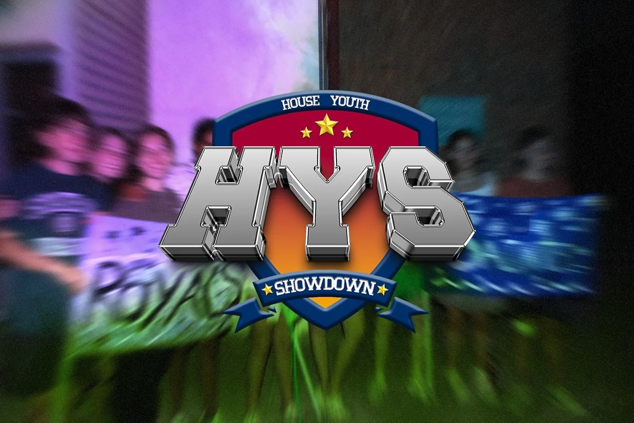 HY SHOWDOWN IS TOMORROW!! 

colour powder battle so wear an old/cheap white shirt and rep your house 🟩🟦🟪

who&rsquo;s taking the w and earning the crown? 👑